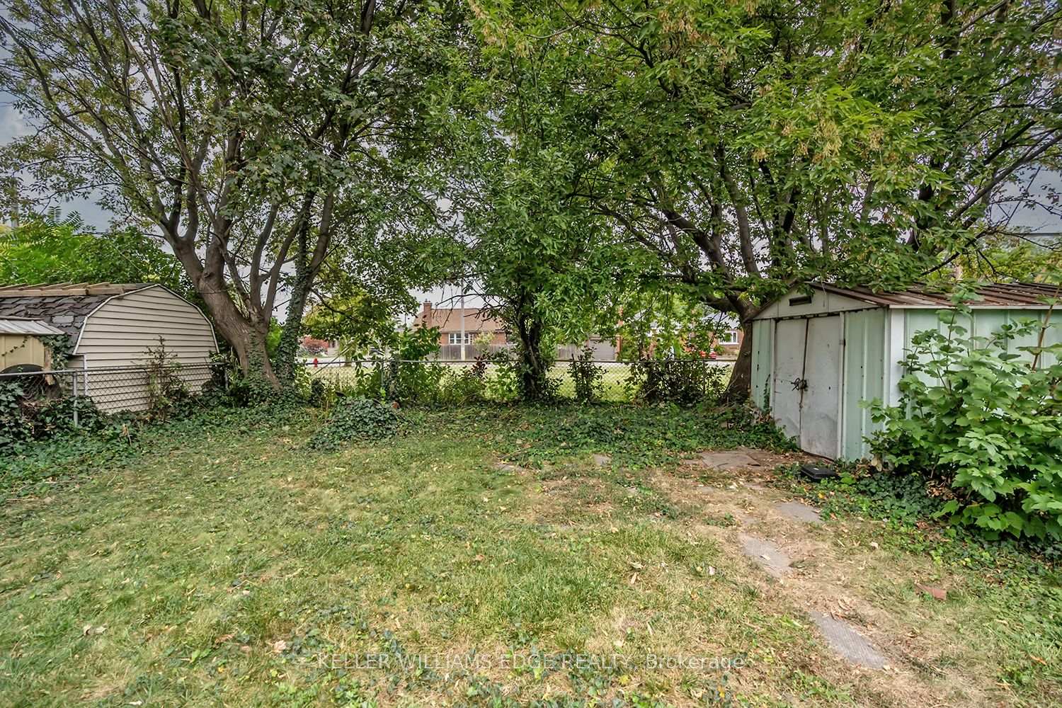 Photo 6 of 129 Selkirk Avenue, Hamilton, Normanhurst — HOMEH