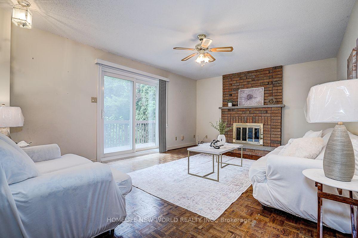 Photo 14 of 51 Leighland Drive, Markham, Unionville — HOMEH