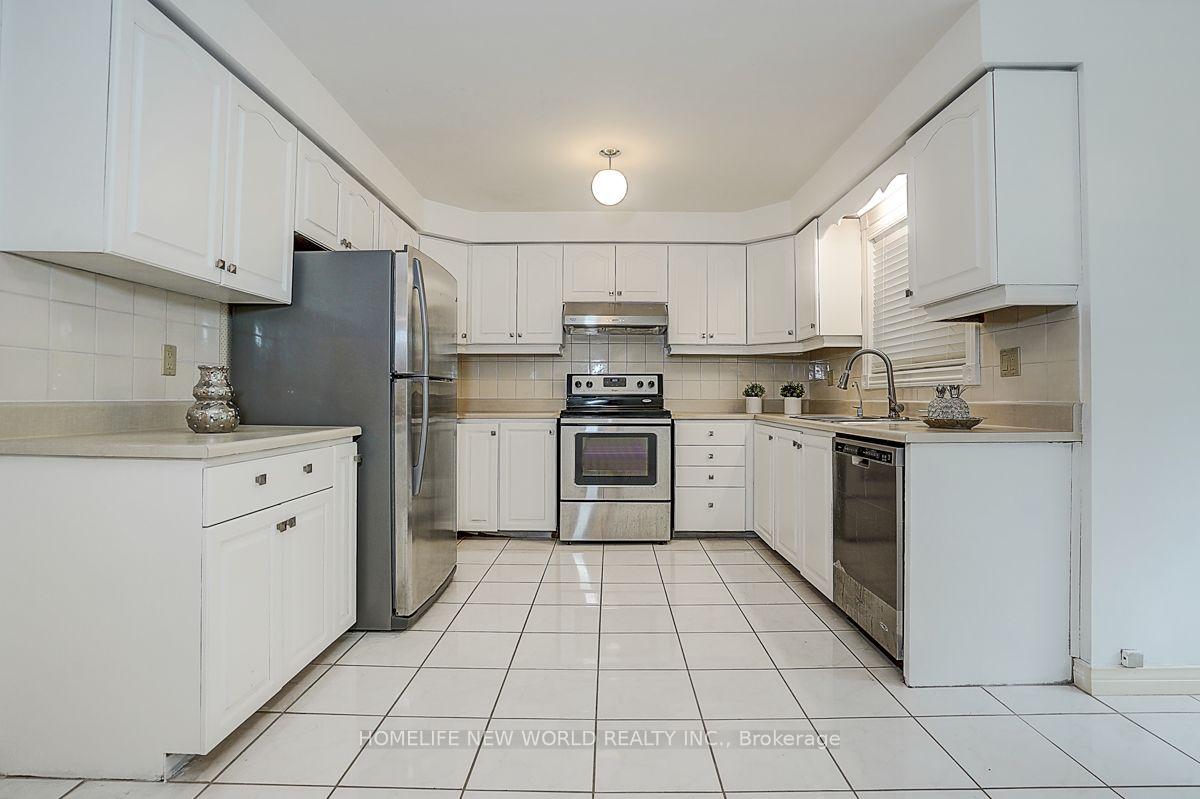 Photo 20 of 51 Leighland Drive, Markham, Unionville — HOMEH