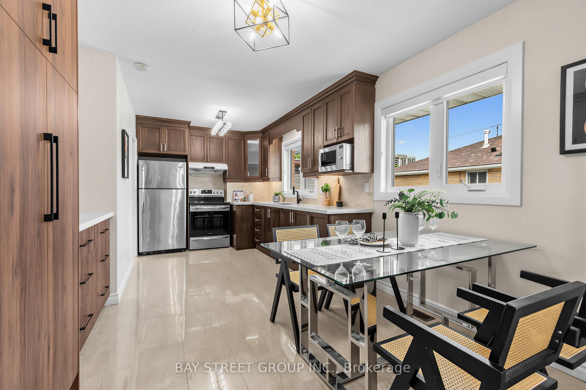 Photo 7 of 8 Amethyst Road, Scarborough, Tam O'Shanter-Sullivan — HOMEH