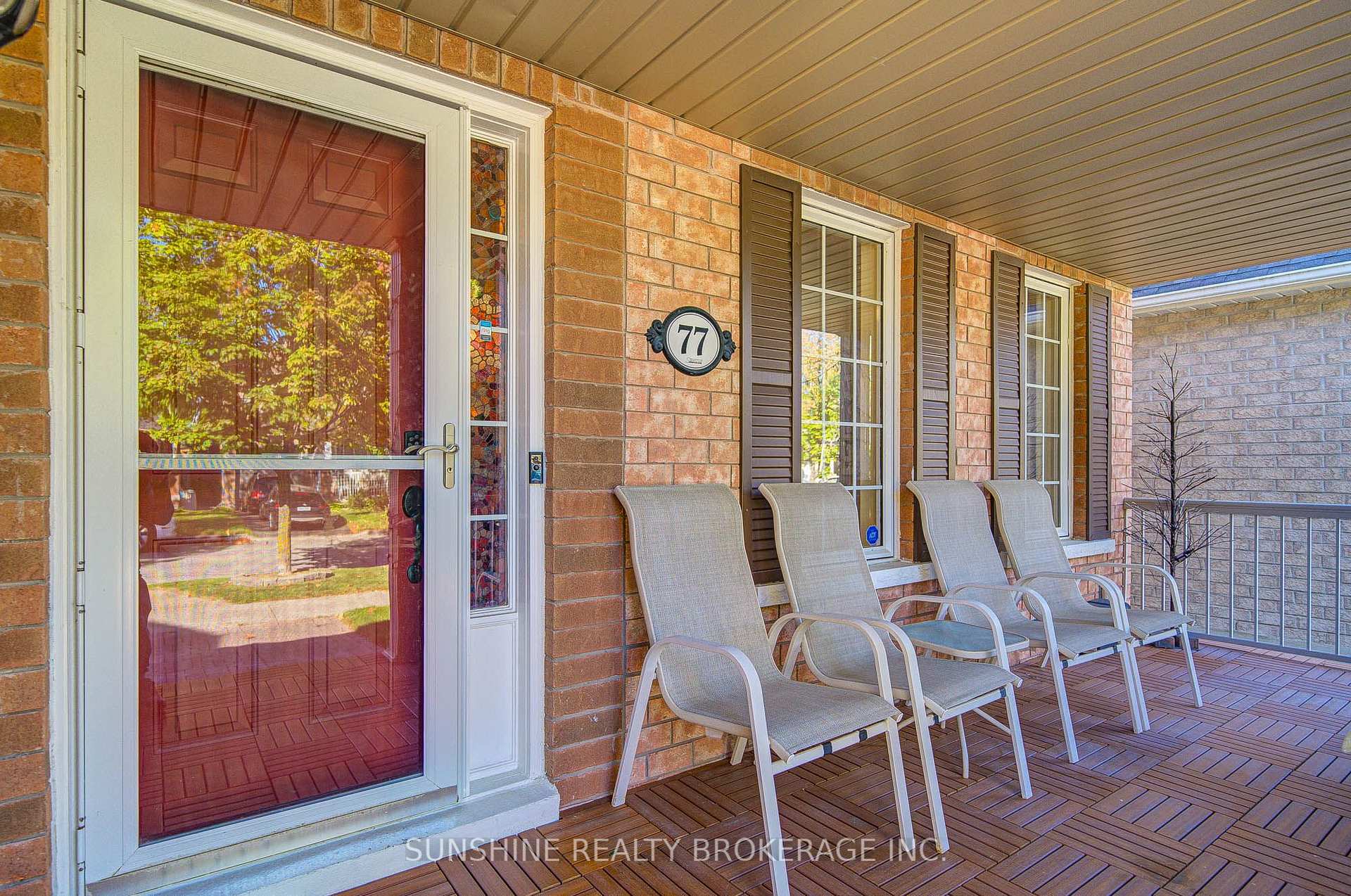Photo 3 of 77 Sunburst Crescent, Markham, Greensborough — HOMEH