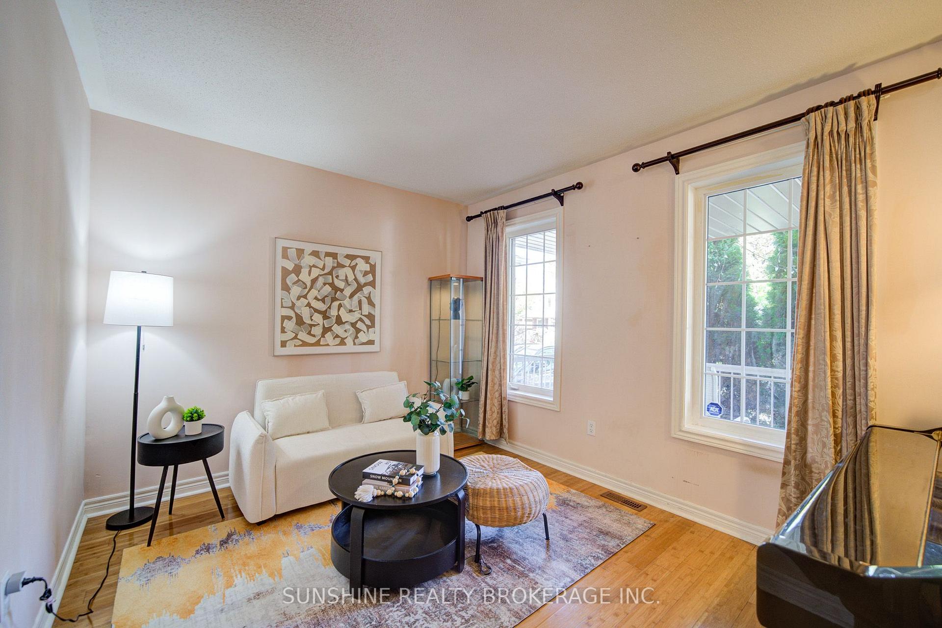 Photo 6 of 77 Sunburst Crescent, Markham, Greensborough — HOMEH