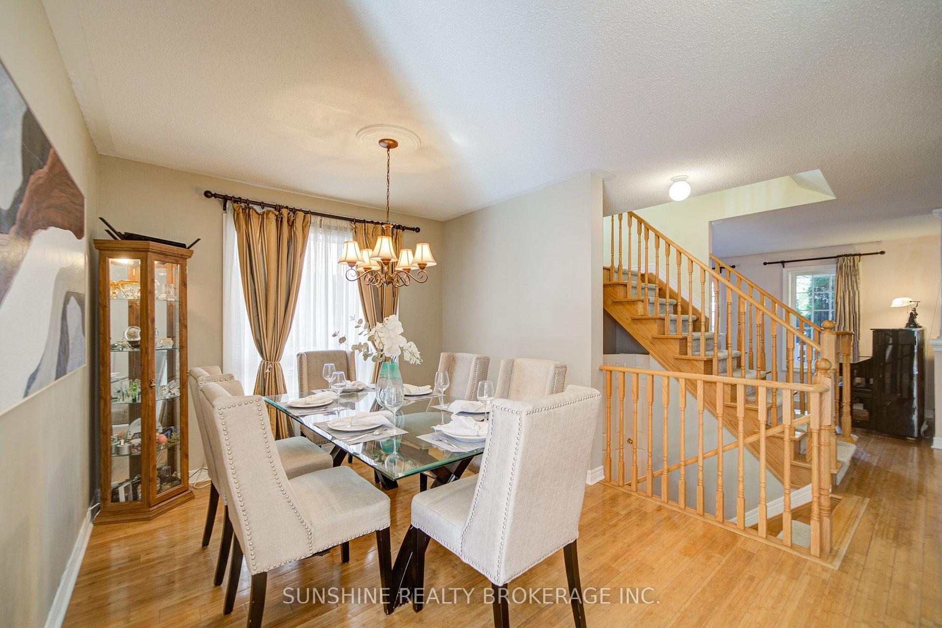 Photo 10 of 77 Sunburst Crescent, Markham, Greensborough — HOMEH
