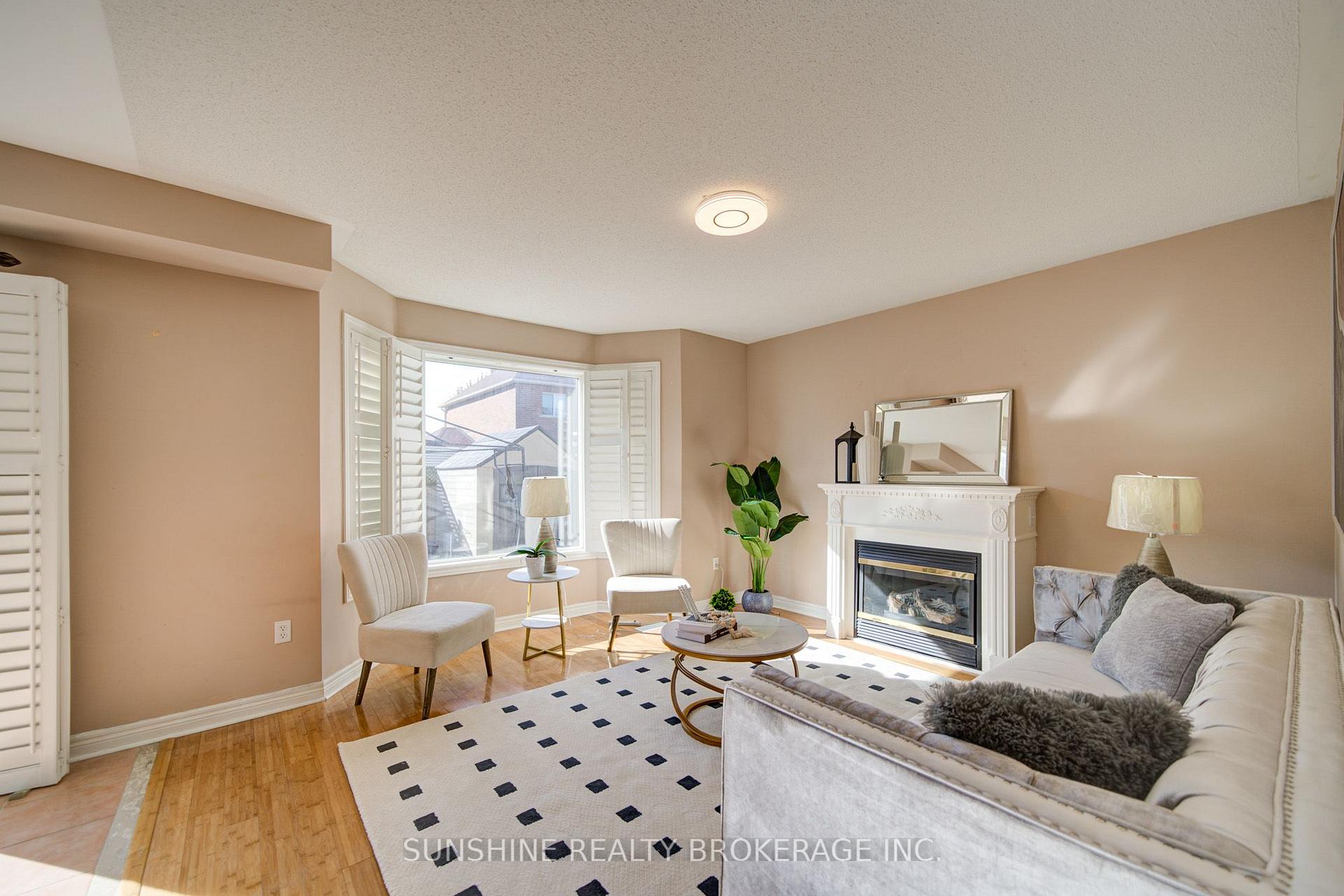 Photo 16 of 77 Sunburst Crescent, Markham, Greensborough — HOMEH