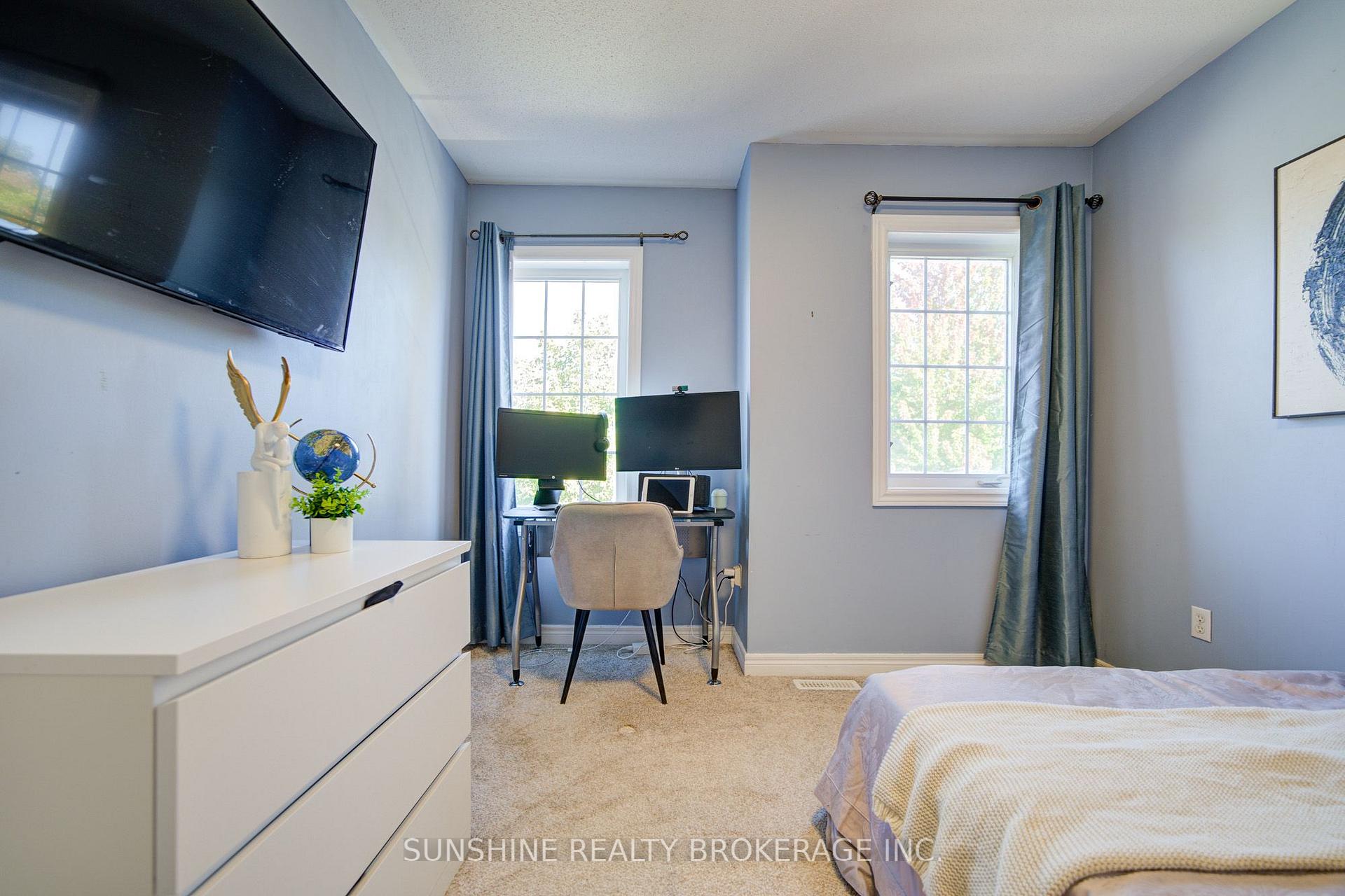 Photo 28 of 77 Sunburst Crescent, Markham, Greensborough — HOMEH