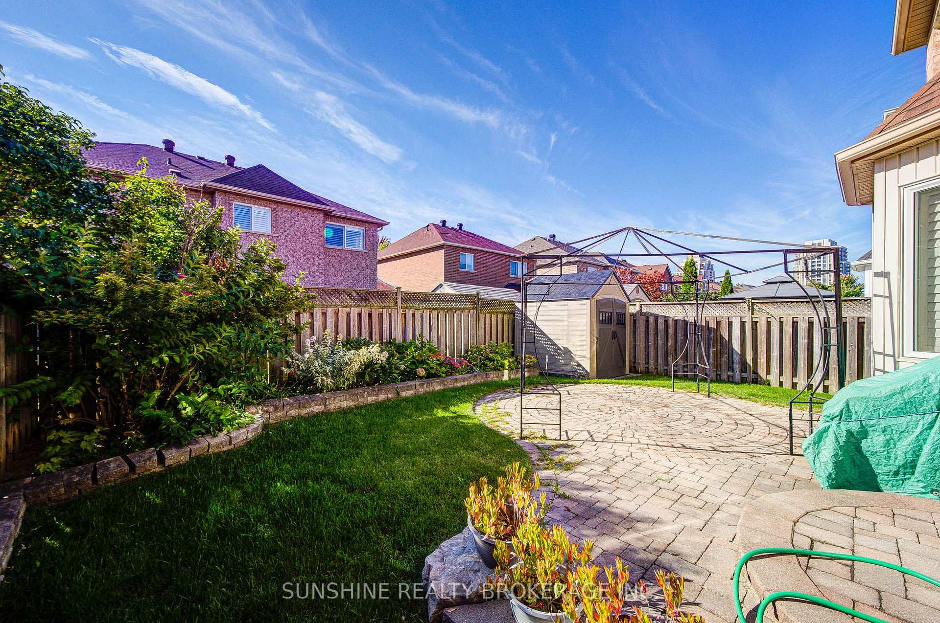 Photo 38 of 77 Sunburst Crescent, Markham, Greensborough — HOMEH