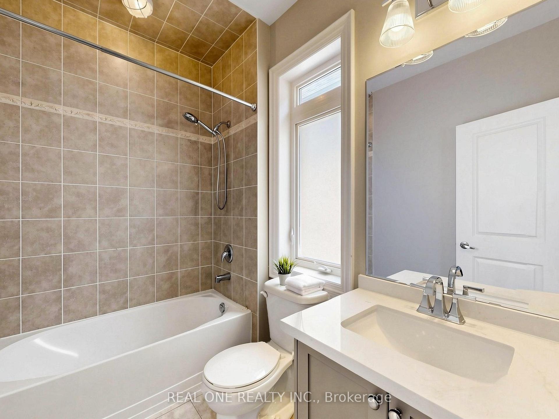 Photo 37 of 111 Headwind Boulevard, Vaughan, Vellore Village — HOMEH