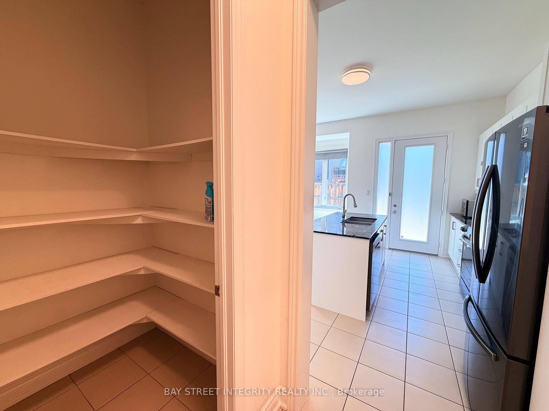 Photo 10 of 61 Cannes Avenue, Vaughan, Vellore Village — HOMEH