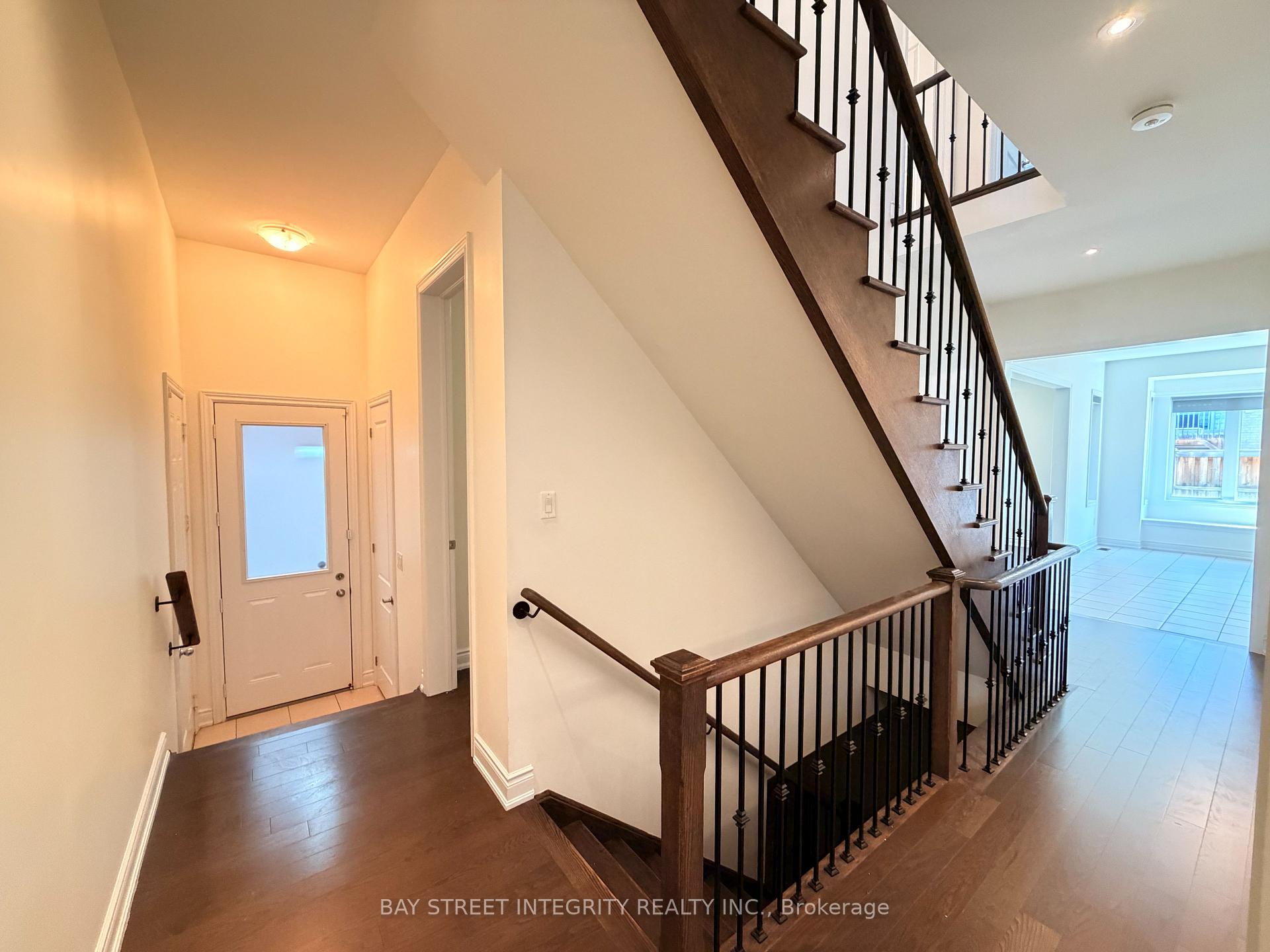 Photo 16 of 61 Cannes Avenue, Vaughan, Vellore Village — HOMEH