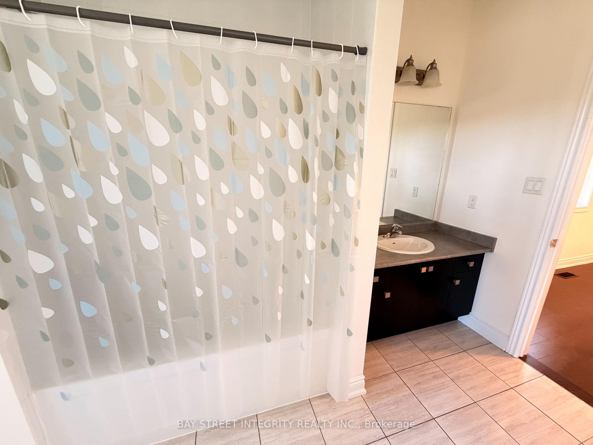 Photo 28 of 61 Cannes Avenue, Vaughan, Vellore Village — HOMEH