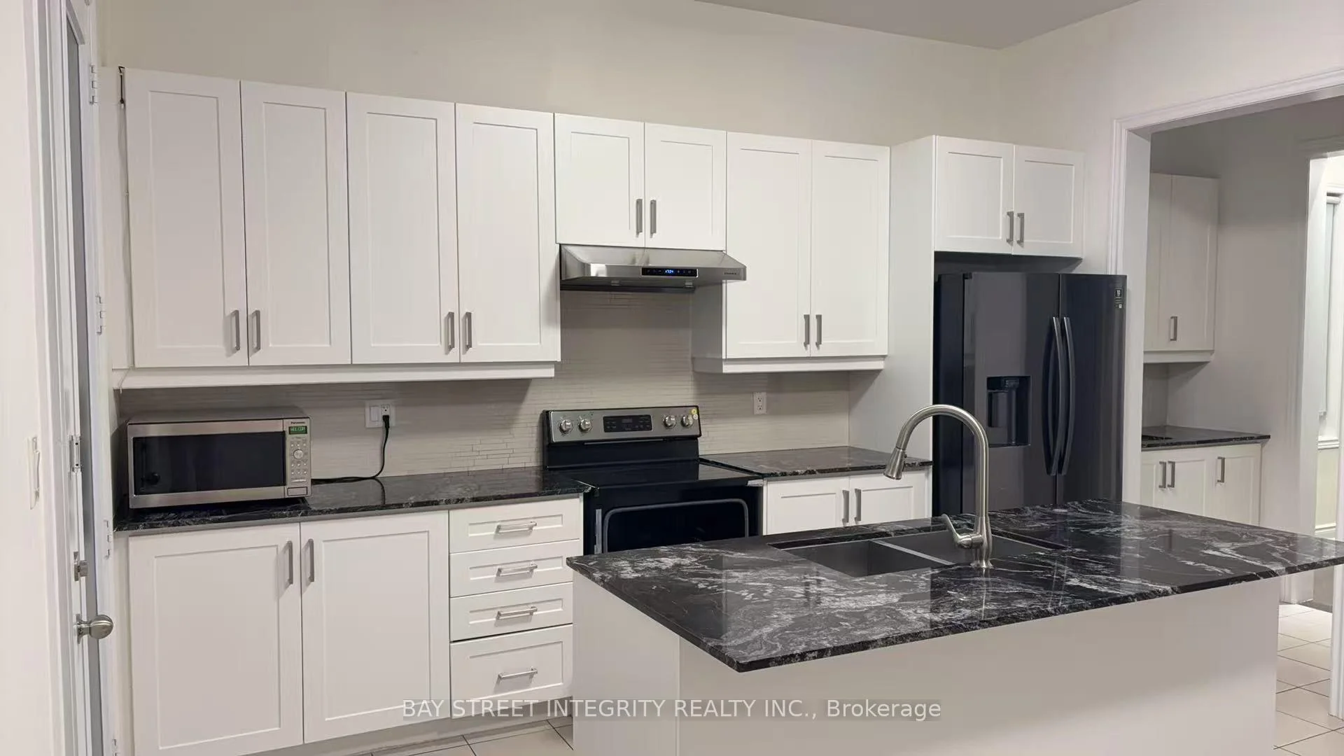 Photo 7 of 61 Cannes Avenue, Vaughan, Vellore Village — HOMEH