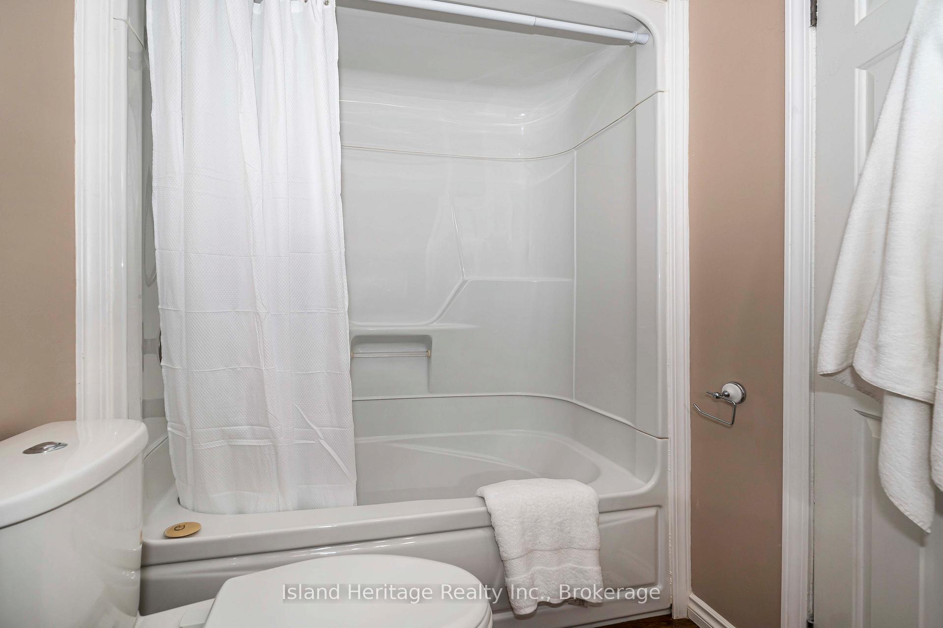 Photo 24 of Unit 3, 730 Cedar Street, Oshawa, Lakeview — HOMEH