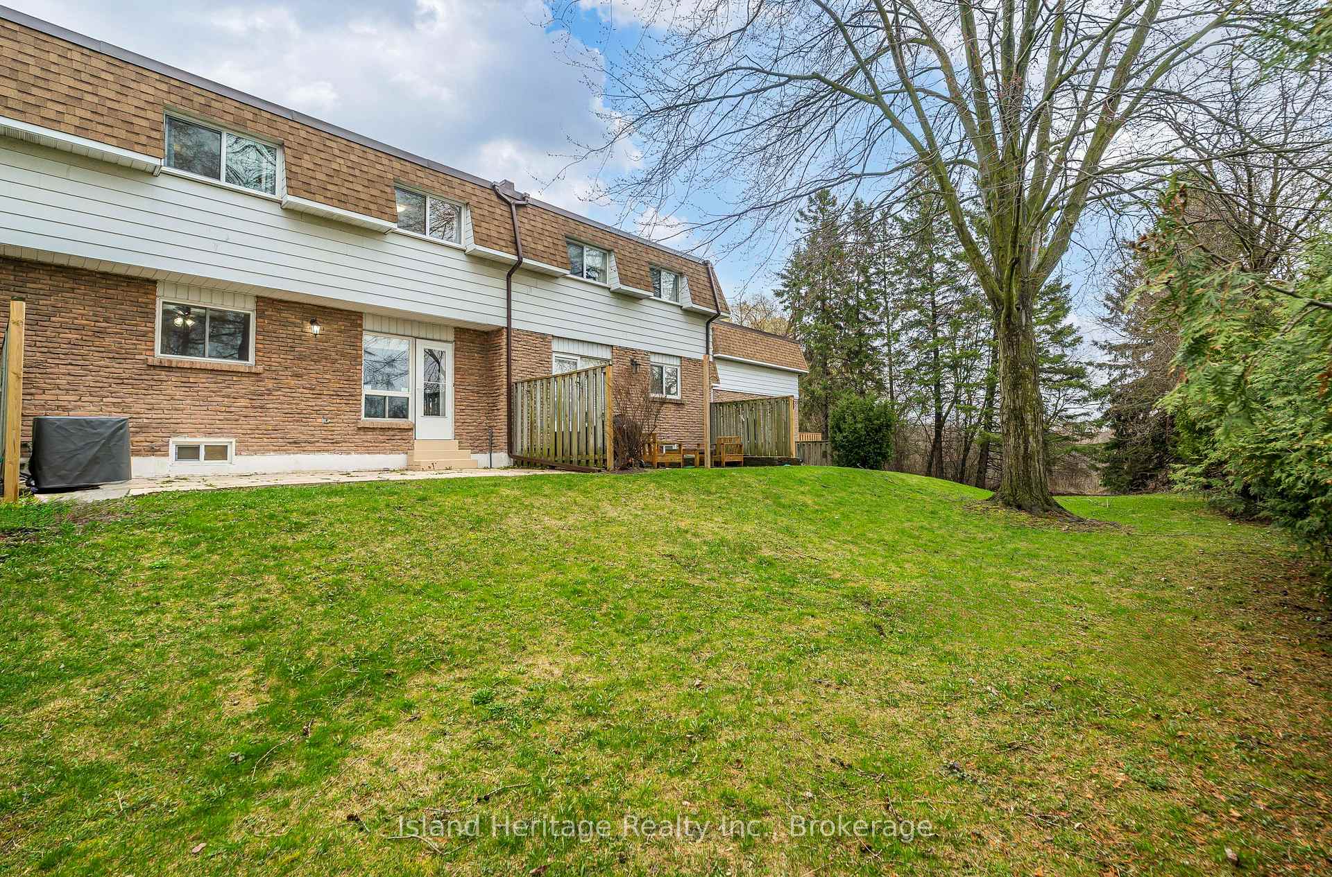 Photo 27 of Unit 3, 730 Cedar Street, Oshawa, Lakeview — HOMEH