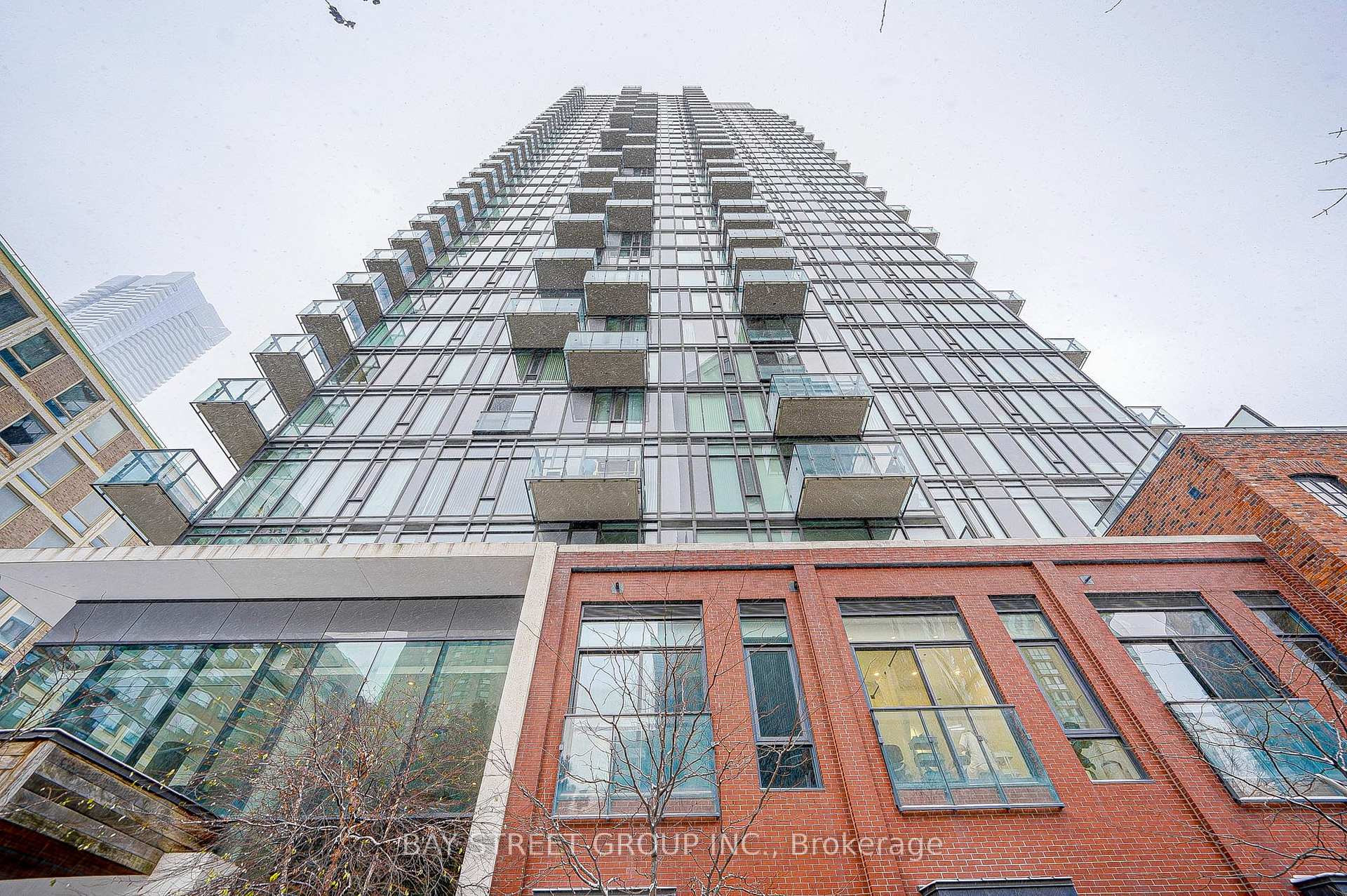 Photo 3 of Unit 609, 75 St Nicholas Street, Toronto, Bay Street Corridor — HOMEH