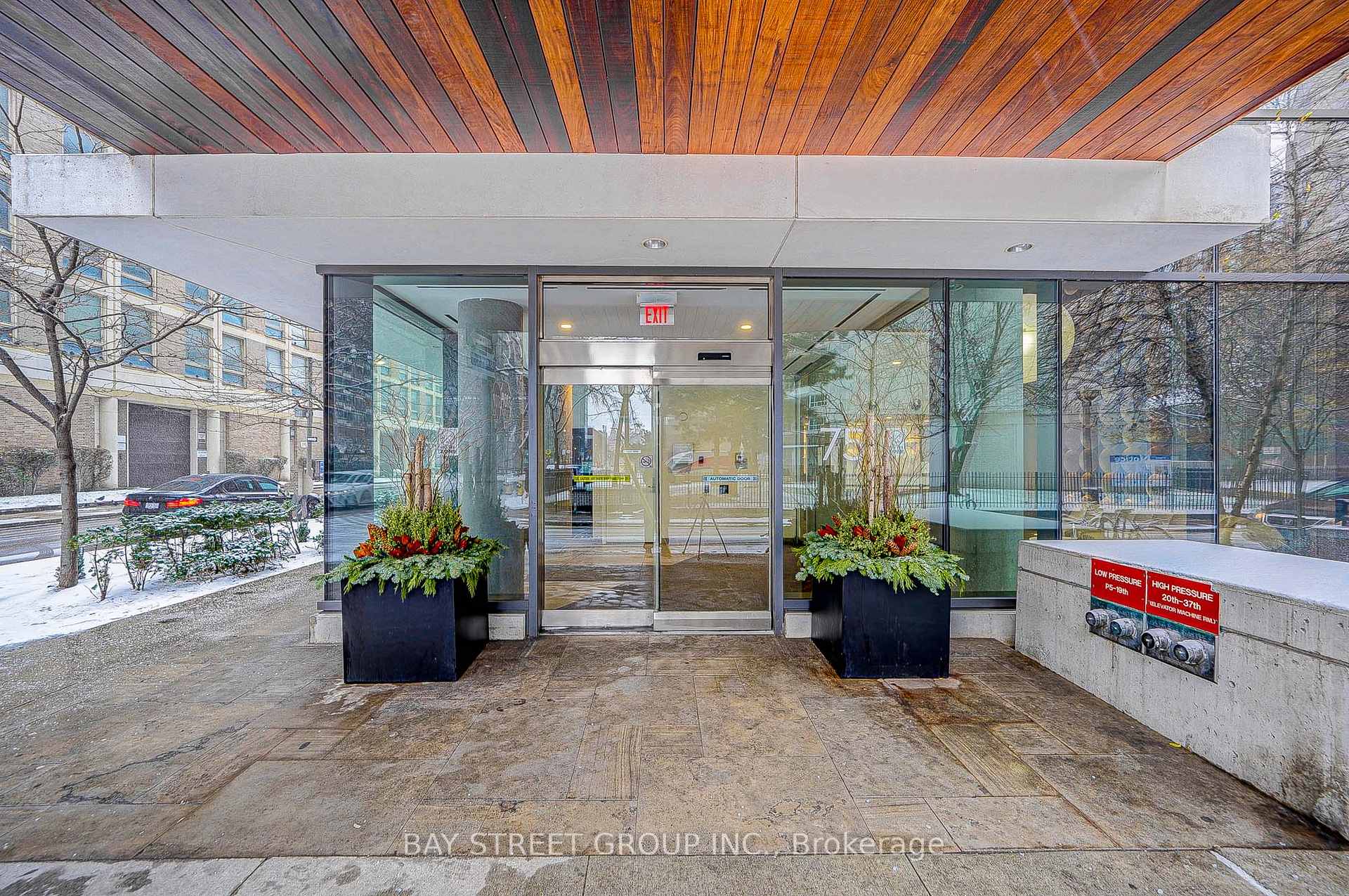 Photo 4 of Unit 609, 75 St Nicholas Street, Toronto, Bay Street Corridor — HOMEH