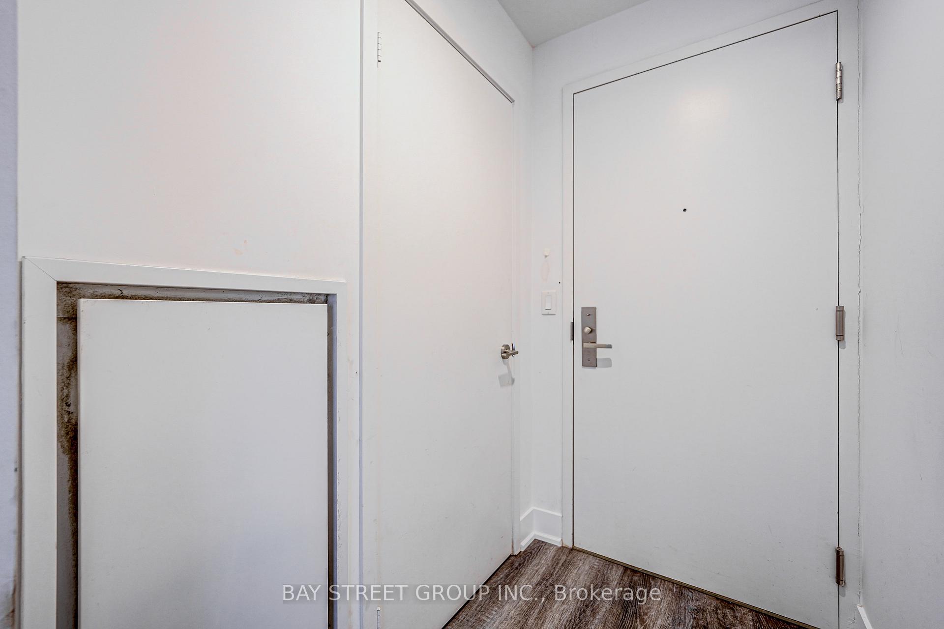 Photo 6 of Unit 609, 75 St Nicholas Street, Toronto, Bay Street Corridor — HOMEH