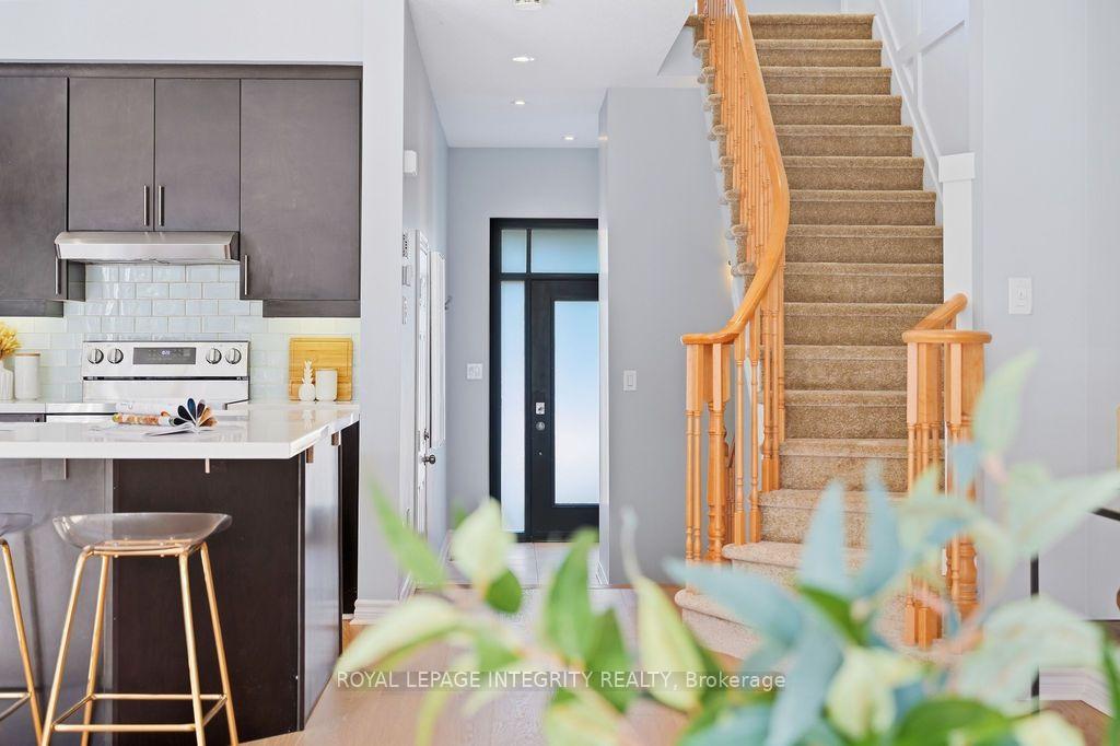 Photo 10 of 1014 Ottenbrite Crescent, Ottawa, Kanata - Kanata Lakes/Heritage Hills — HOMEH