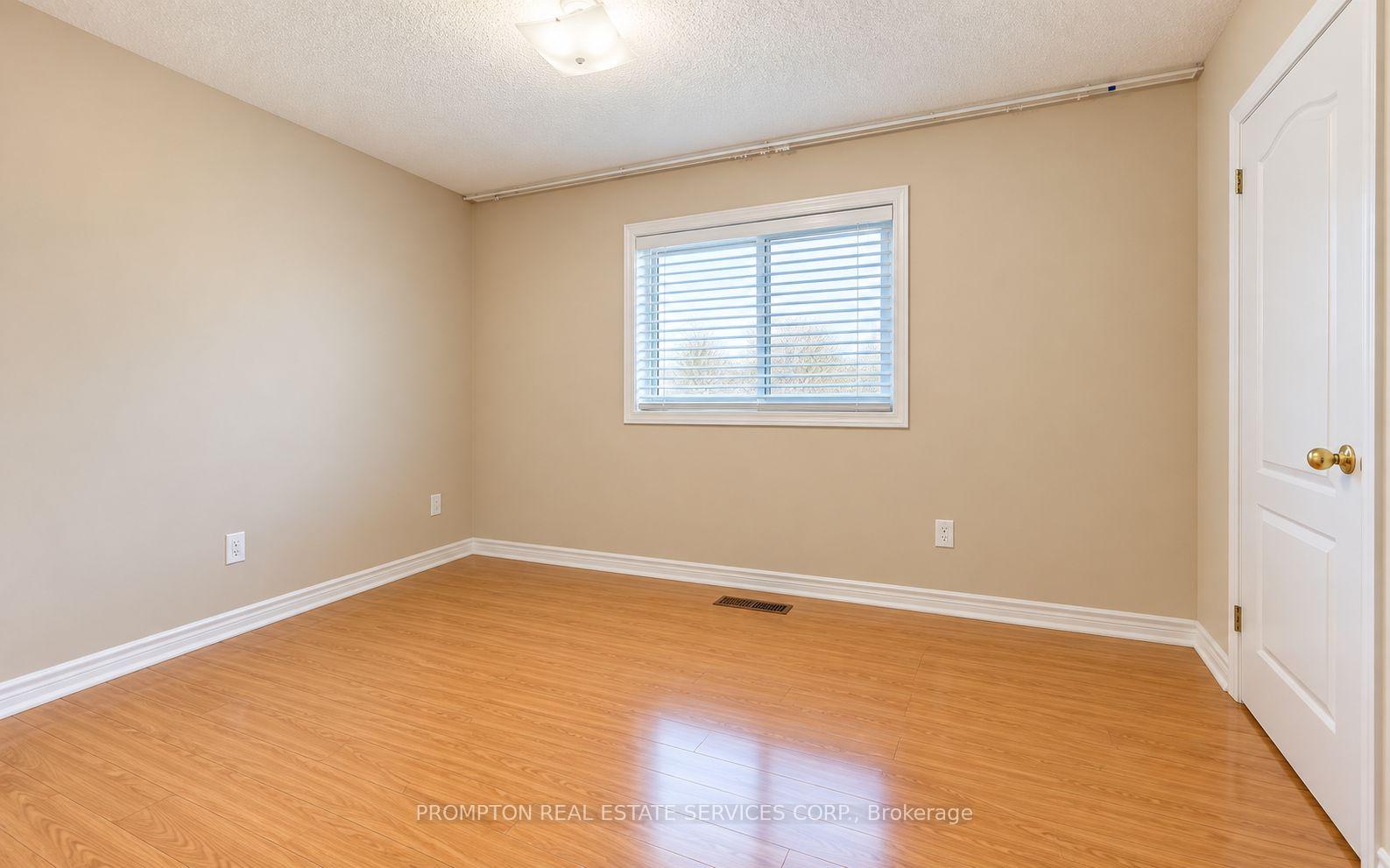 Photo 10 of 150 Matteo David Drive, Richmond Hill, Rouge Woods — HOMEH
