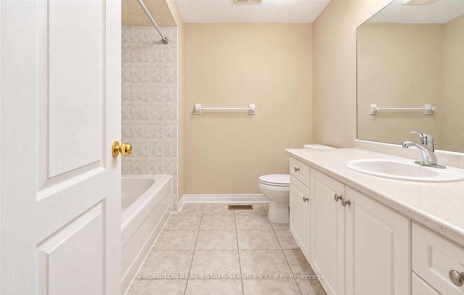 Photo 11 of 150 Matteo David Drive, Richmond Hill, Rouge Woods — HOMEH