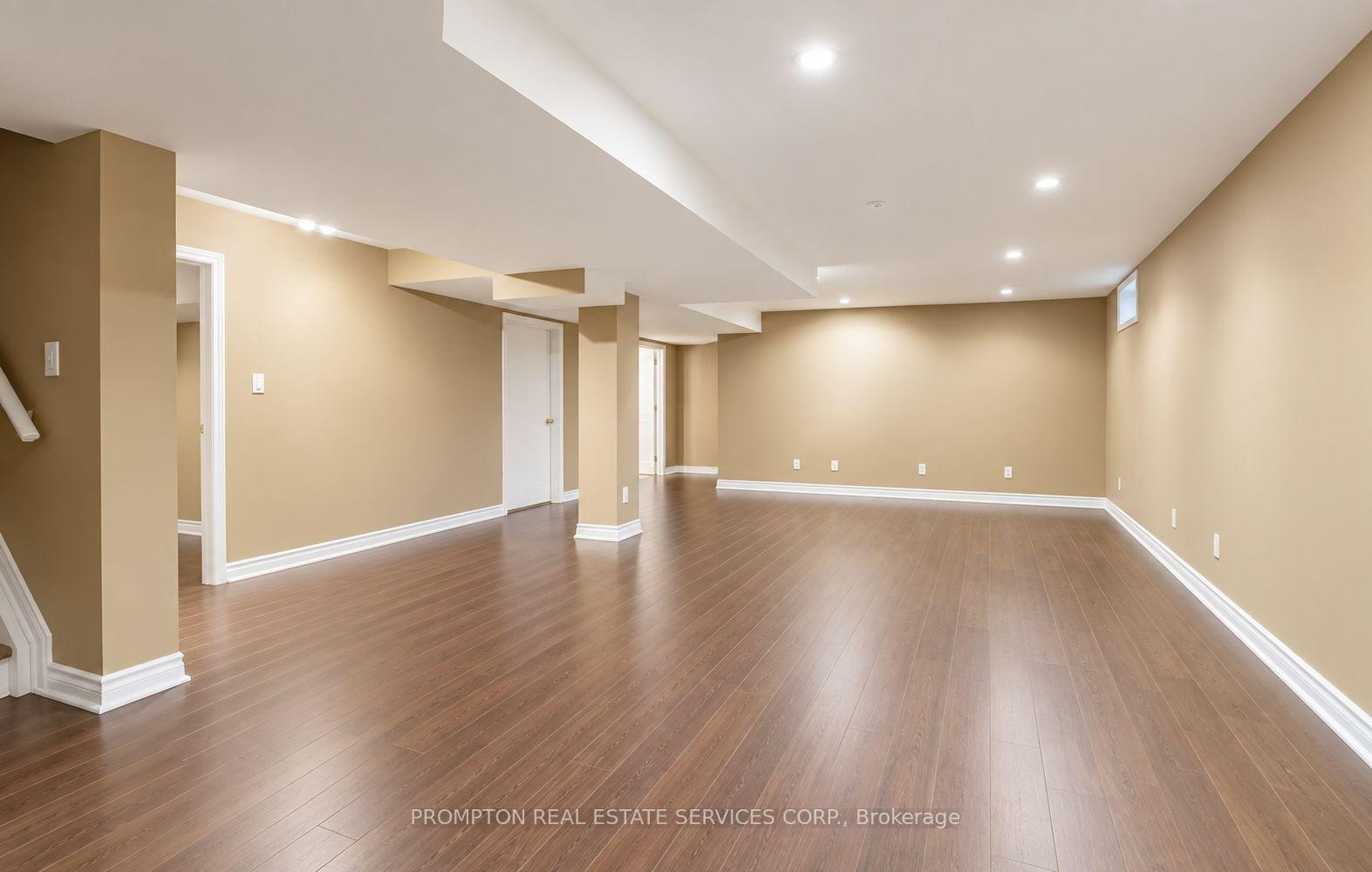 Photo 13 of 150 Matteo David Drive, Richmond Hill, Rouge Woods — HOMEH