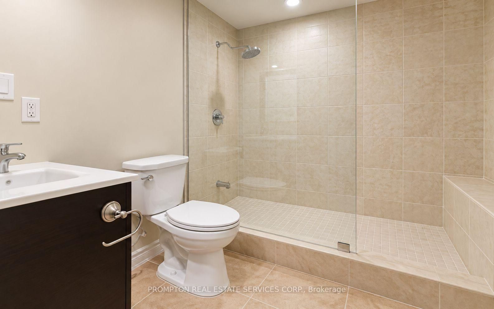 Photo 14 of 150 Matteo David Drive, Richmond Hill, Rouge Woods — HOMEH
