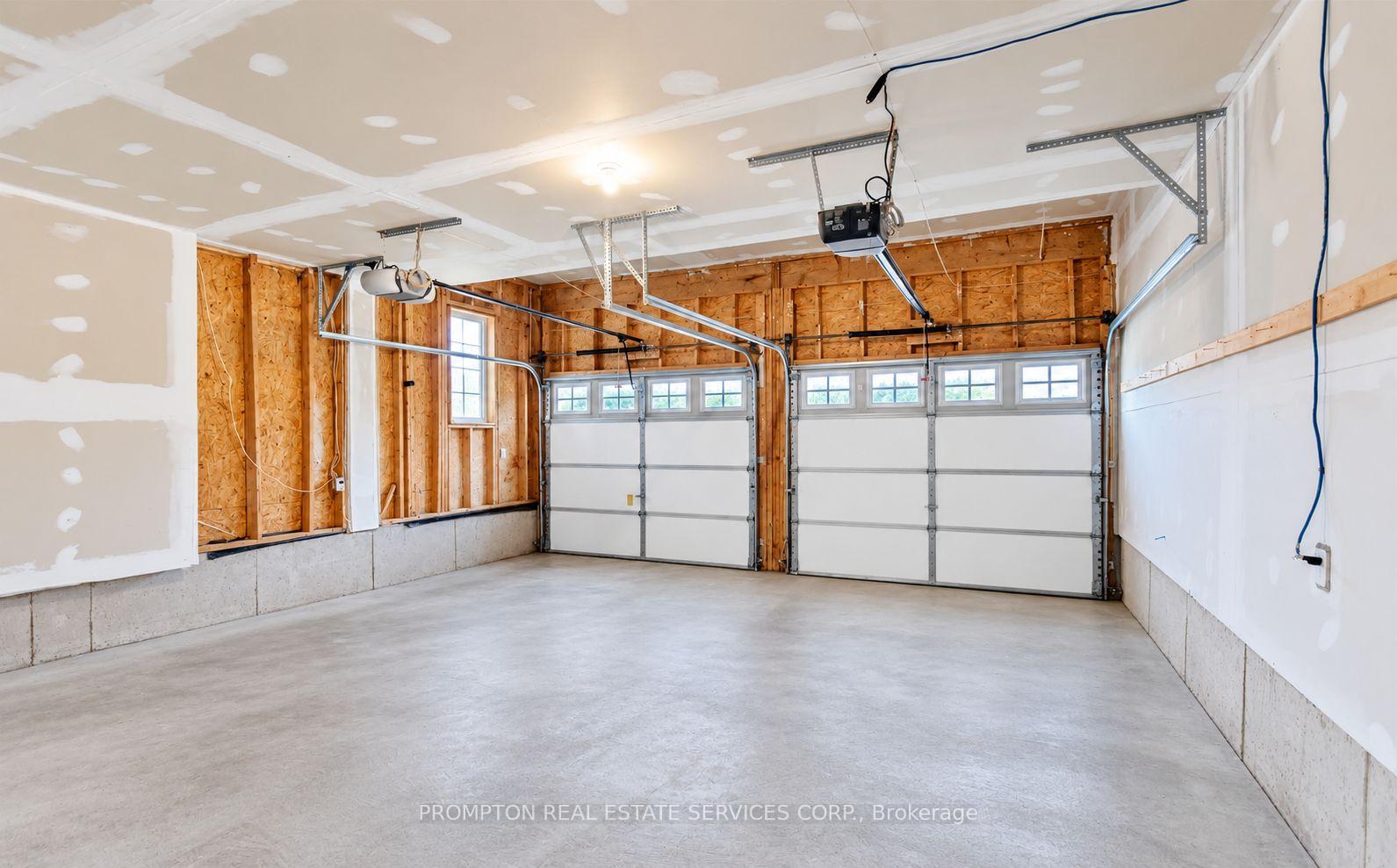 Photo 15 of 150 Matteo David Drive, Richmond Hill, Rouge Woods — HOMEH
