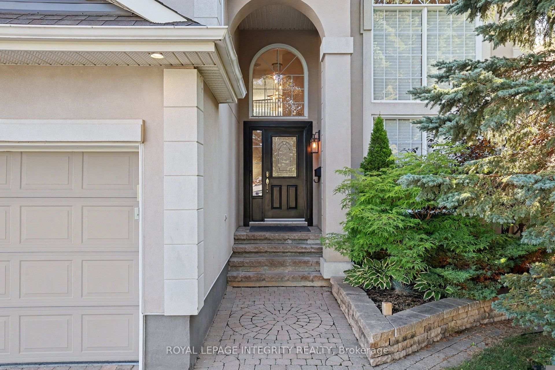 Photo 3 of 92 Broughton Street, Ottawa, Kanata - Kanata Lakes/Heritage Hills — HOMEH