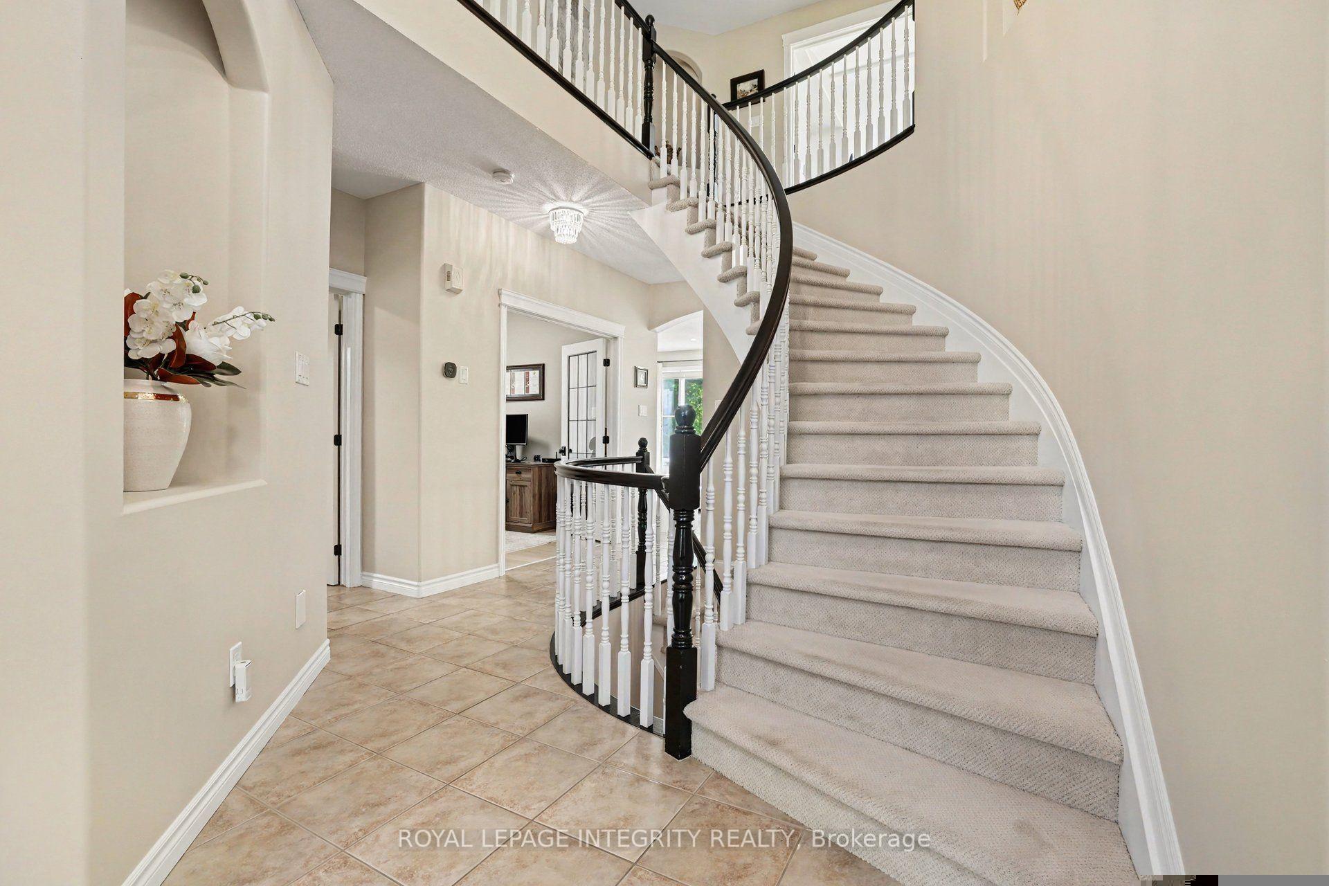 Photo 11 of 92 Broughton Street, Ottawa, Kanata - Kanata Lakes/Heritage Hills — HOMEH