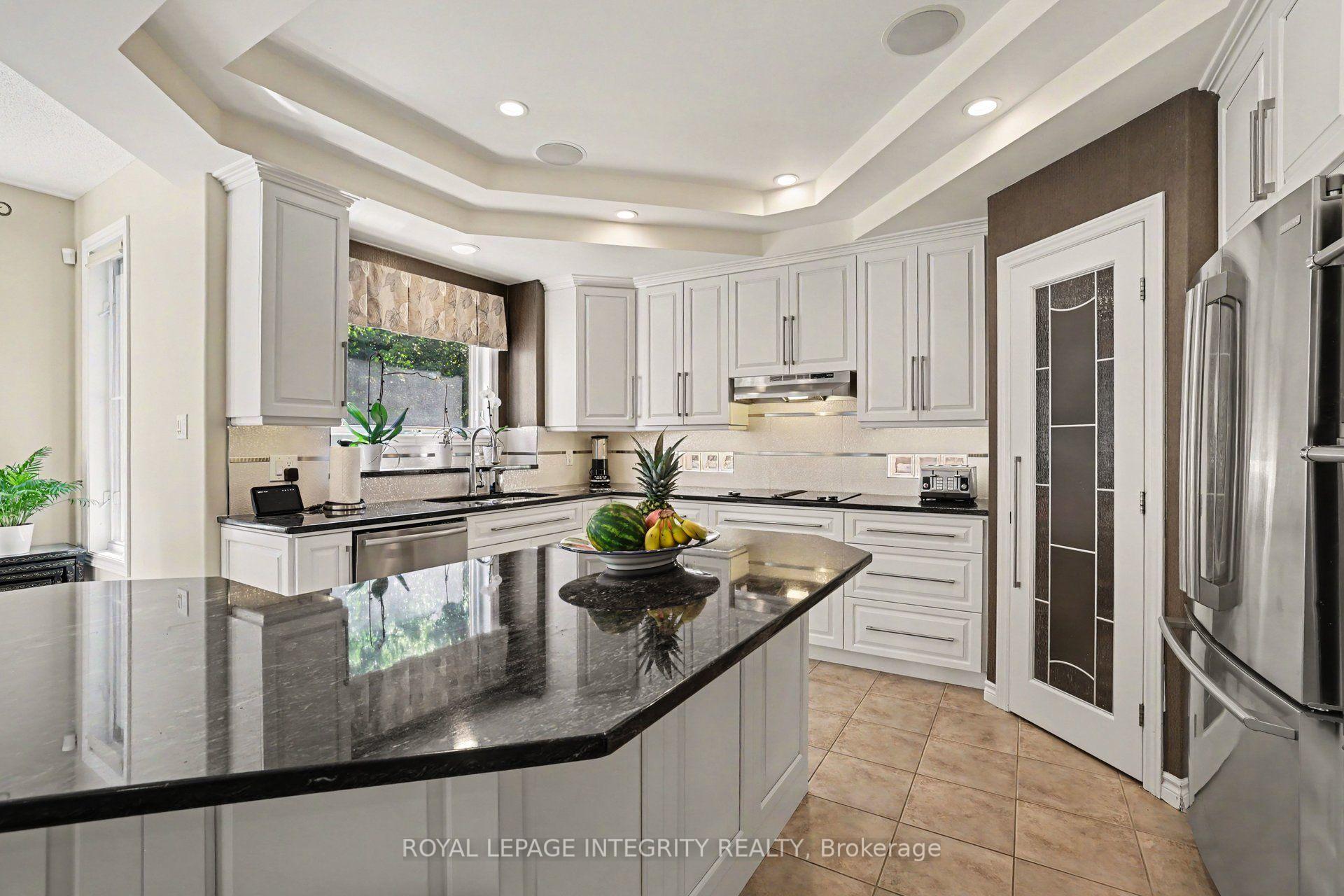 Photo 18 of 92 Broughton Street, Ottawa, Kanata - Kanata Lakes/Heritage Hills — HOMEH