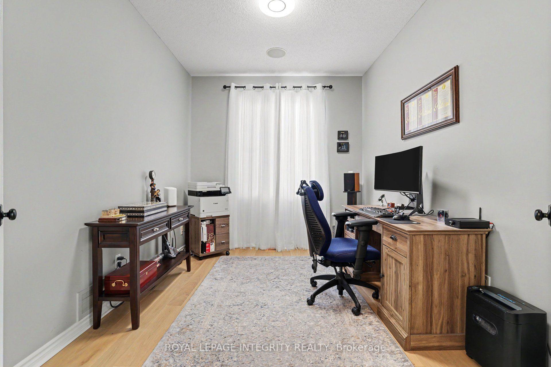 Photo 22 of 92 Broughton Street, Ottawa, Kanata - Kanata Lakes/Heritage Hills — HOMEH
