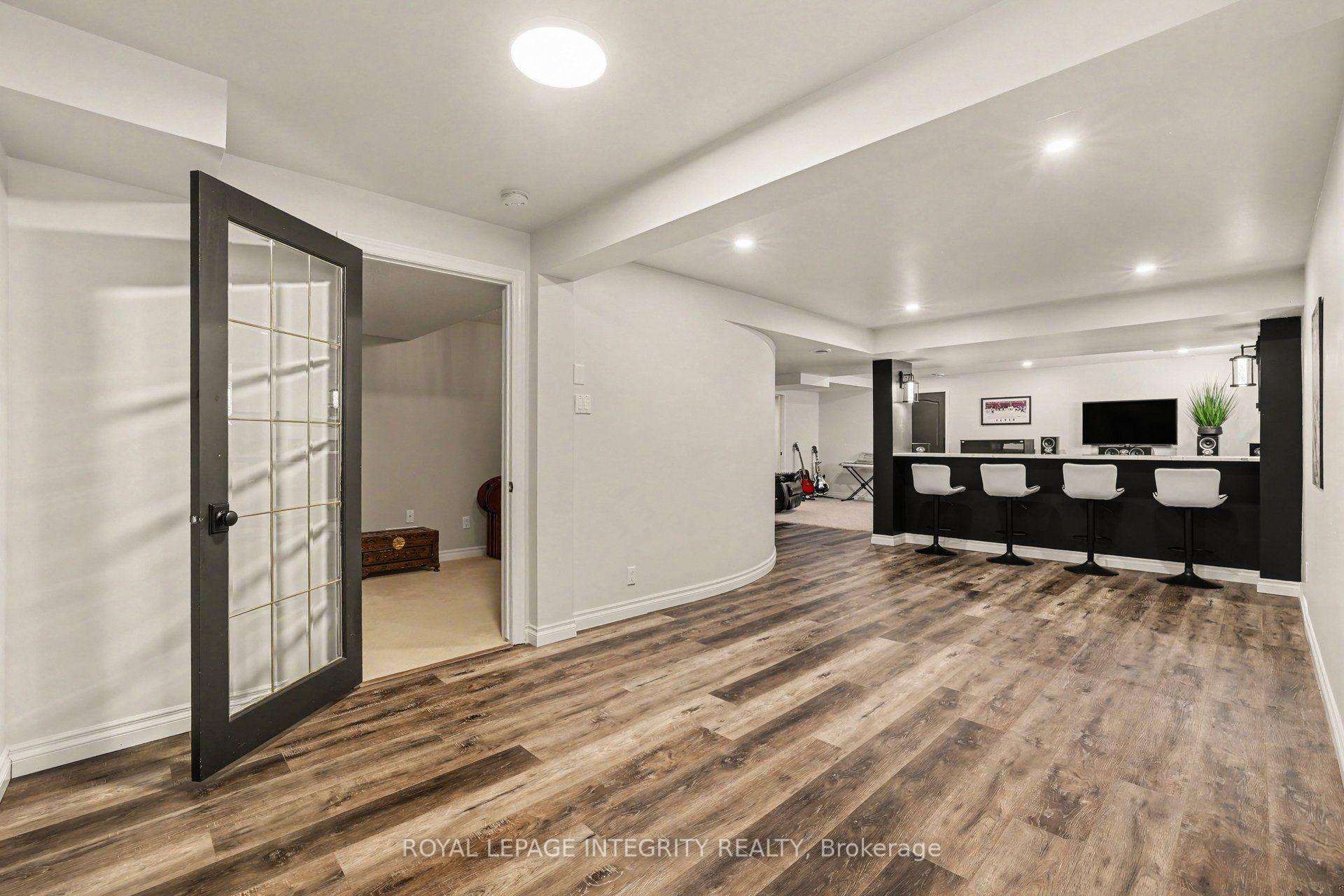 Photo 40 of 92 Broughton Street, Ottawa, Kanata - Kanata Lakes/Heritage Hills — HOMEH