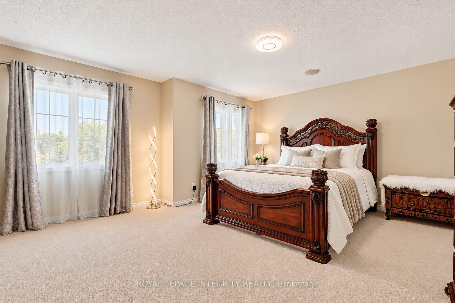 Photo 35 of 92 Broughton Street, Ottawa, Kanata - Kanata Lakes/Heritage Hills — HOMEH