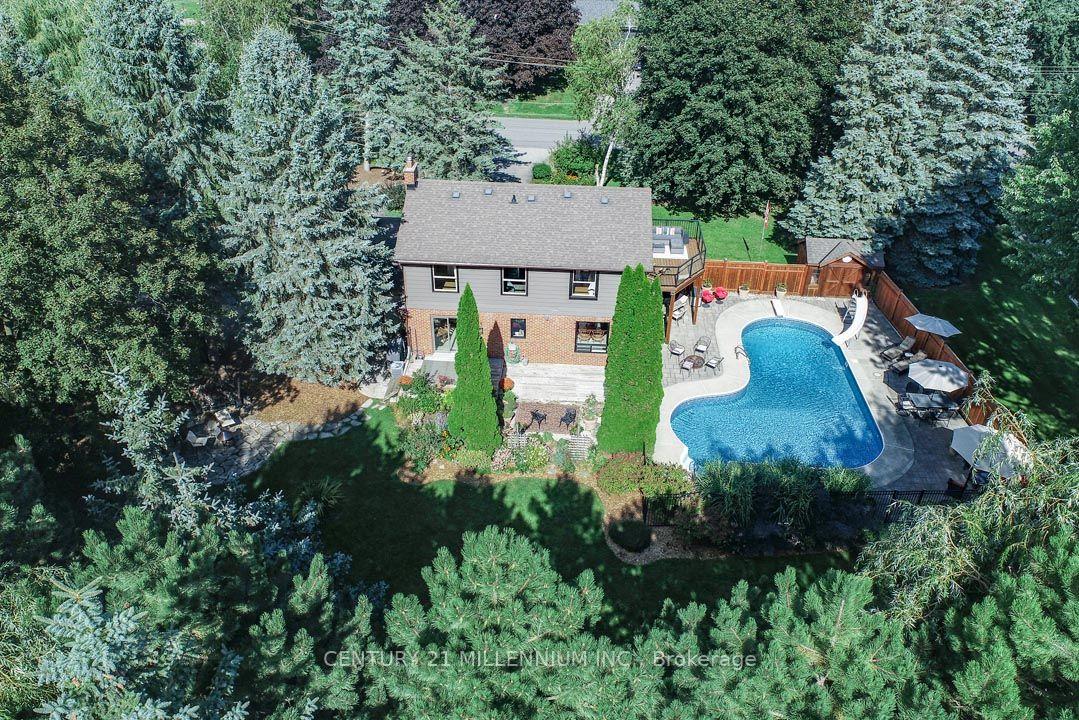 Photo 3 of 1666 Spruce Drive, Caledon, Caledon Village — HOMEH