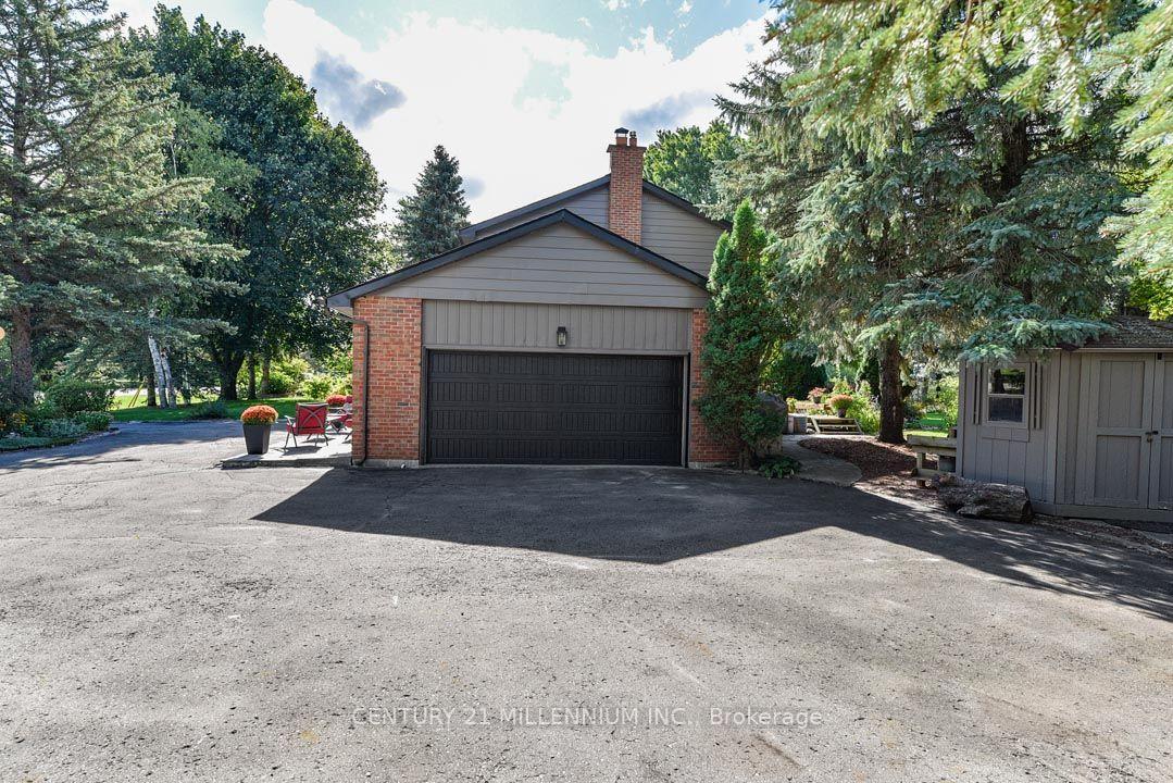Photo 6 of 1666 Spruce Drive, Caledon, Caledon Village — HOMEH