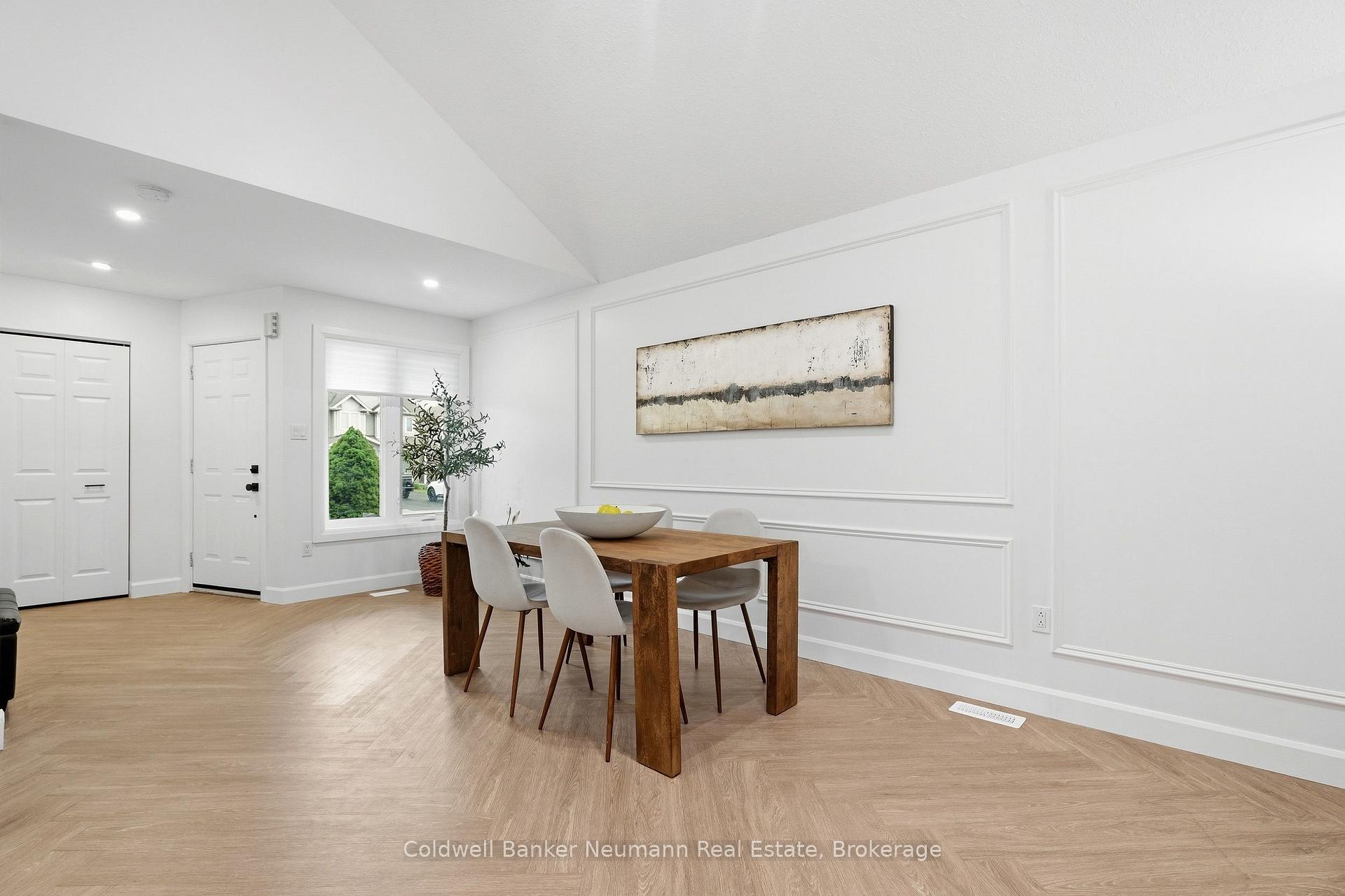Photo 5 of 20 Trailbrook Lane, Guelph, Grange Road — HOMEH