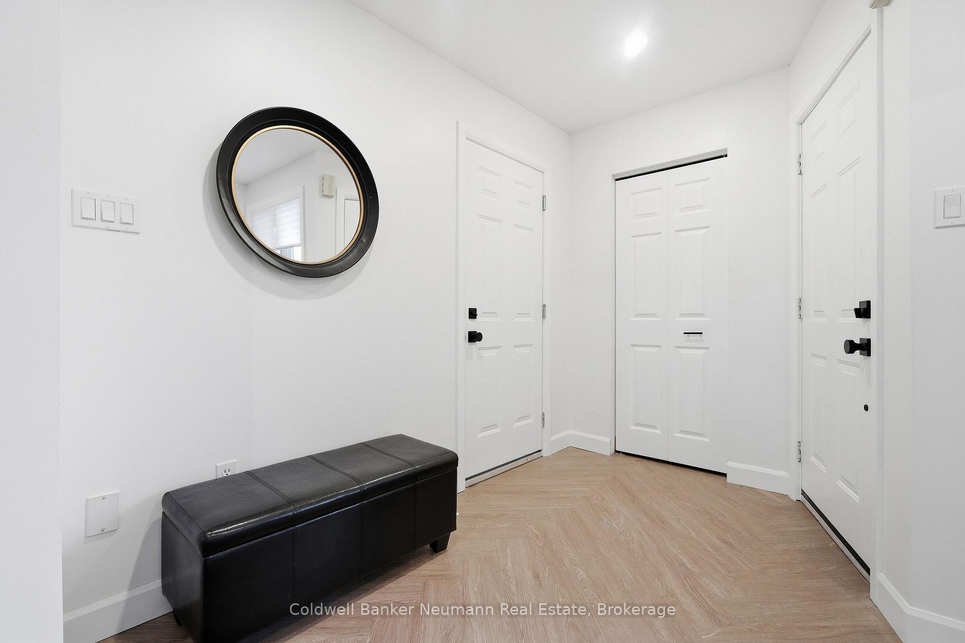 Photo 4 of 20 Trailbrook Lane, Guelph, Grange Road — HOMEH