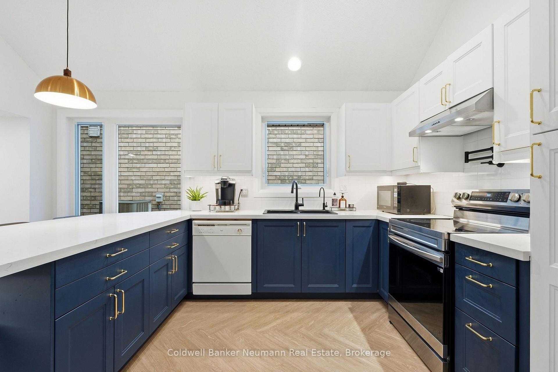 Photo 9 of 20 Trailbrook Lane, Guelph, Grange Road — HOMEH