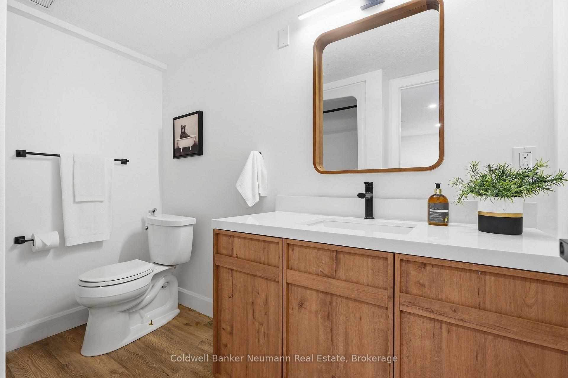 Photo 26 of 20 Trailbrook Lane, Guelph, Grange Road — HOMEH