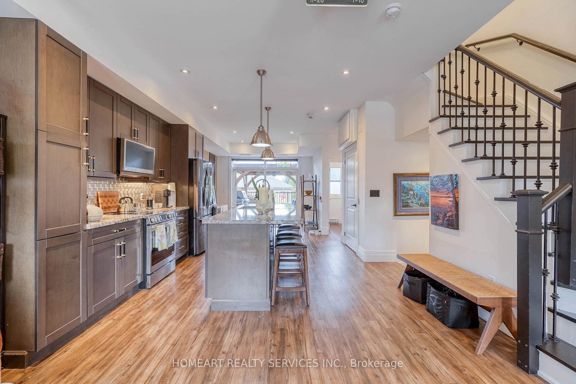 Photo 10 of Unit 209, 17 Baldwin Street, Whitby, Brooklin — HOMEH