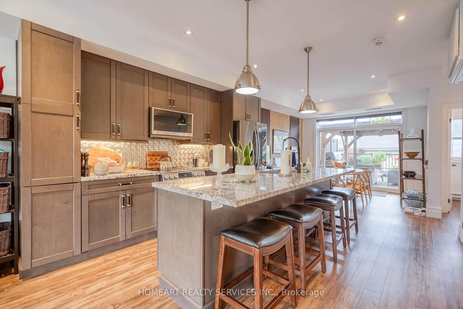 Photo 11 of Unit 209, 17 Baldwin Street, Whitby, Brooklin — HOMEH