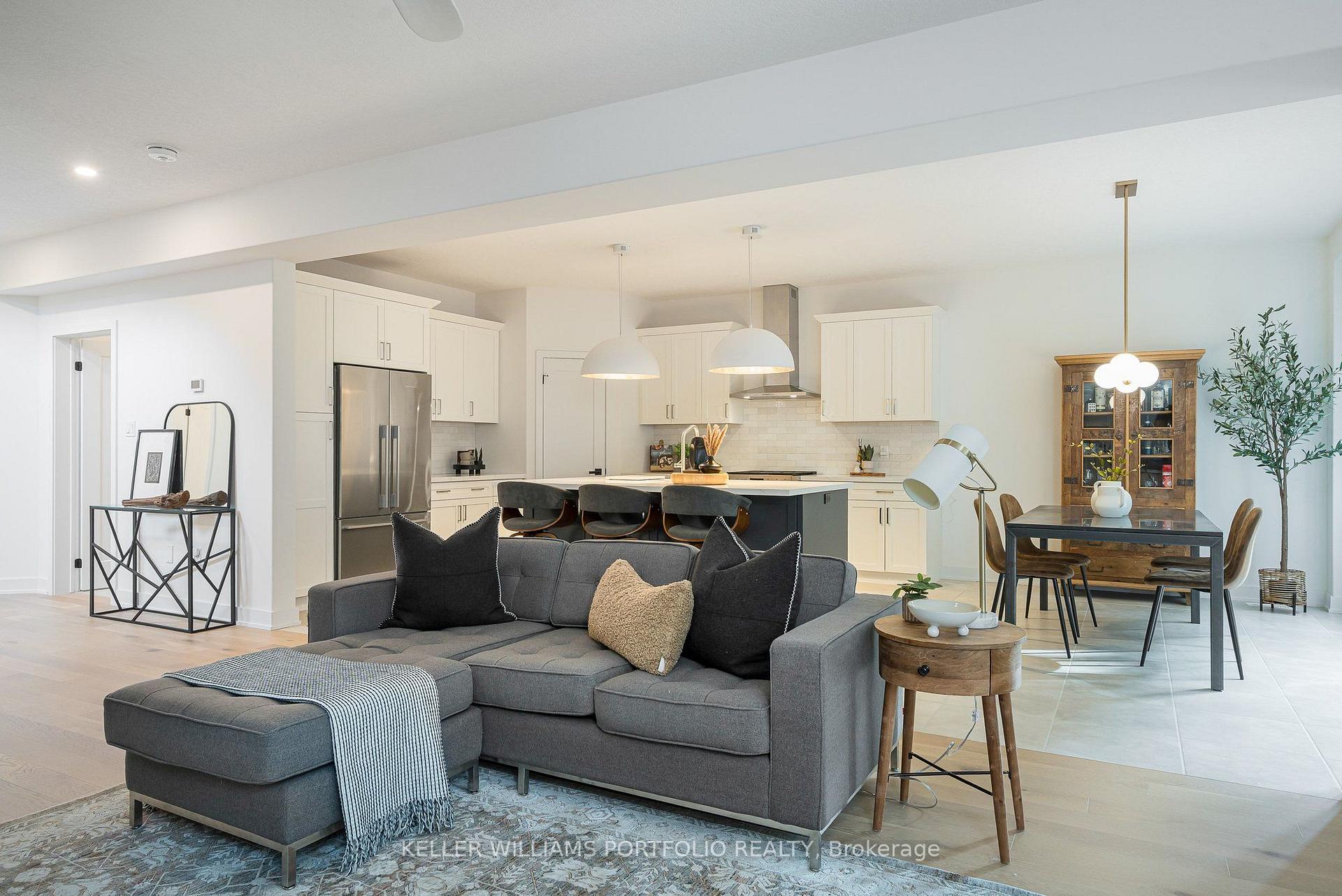Photo 8 of 51 Maidens Crescent, Collingwood — HOMEH