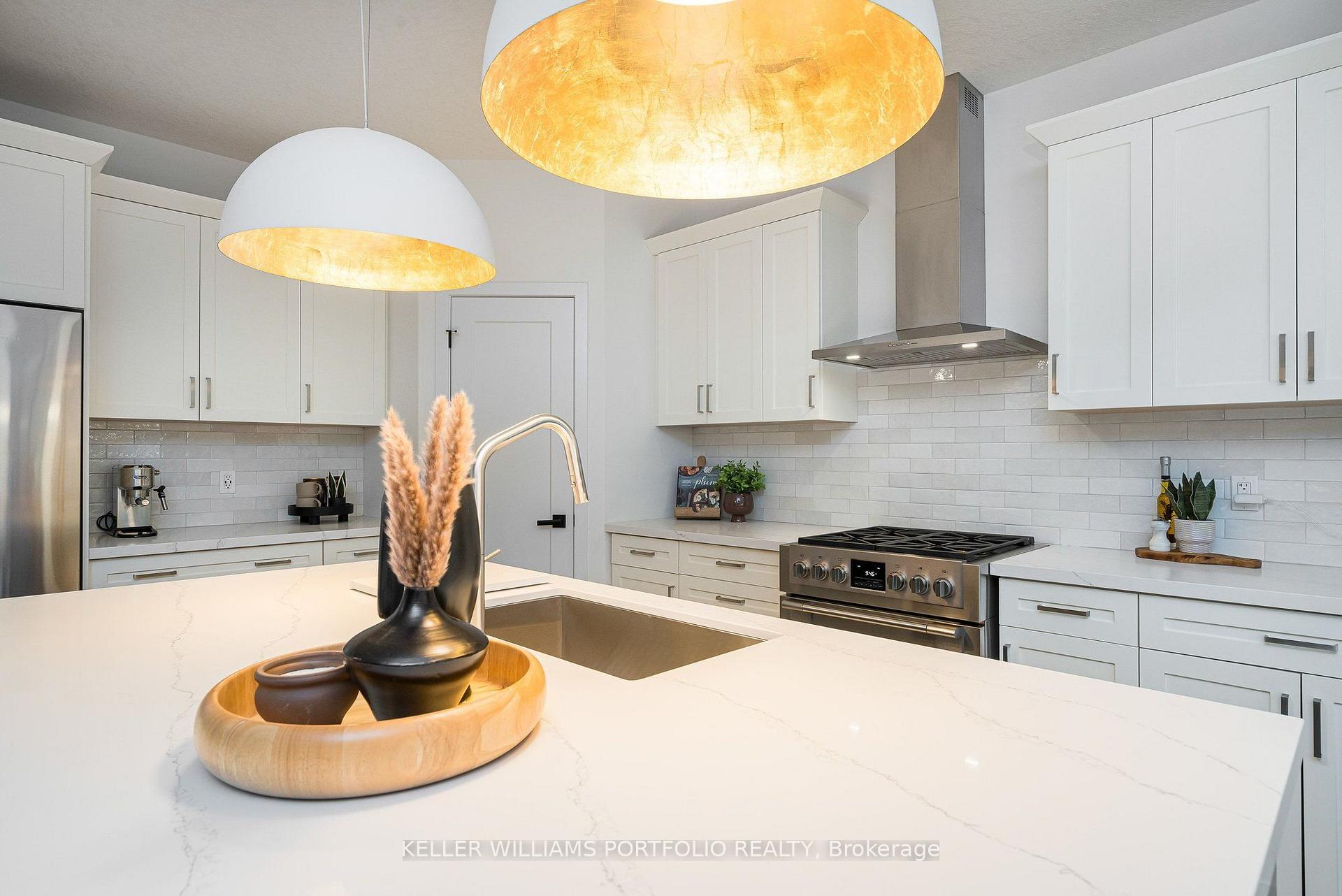 Photo 12 of 51 Maidens Crescent, Collingwood — HOMEH