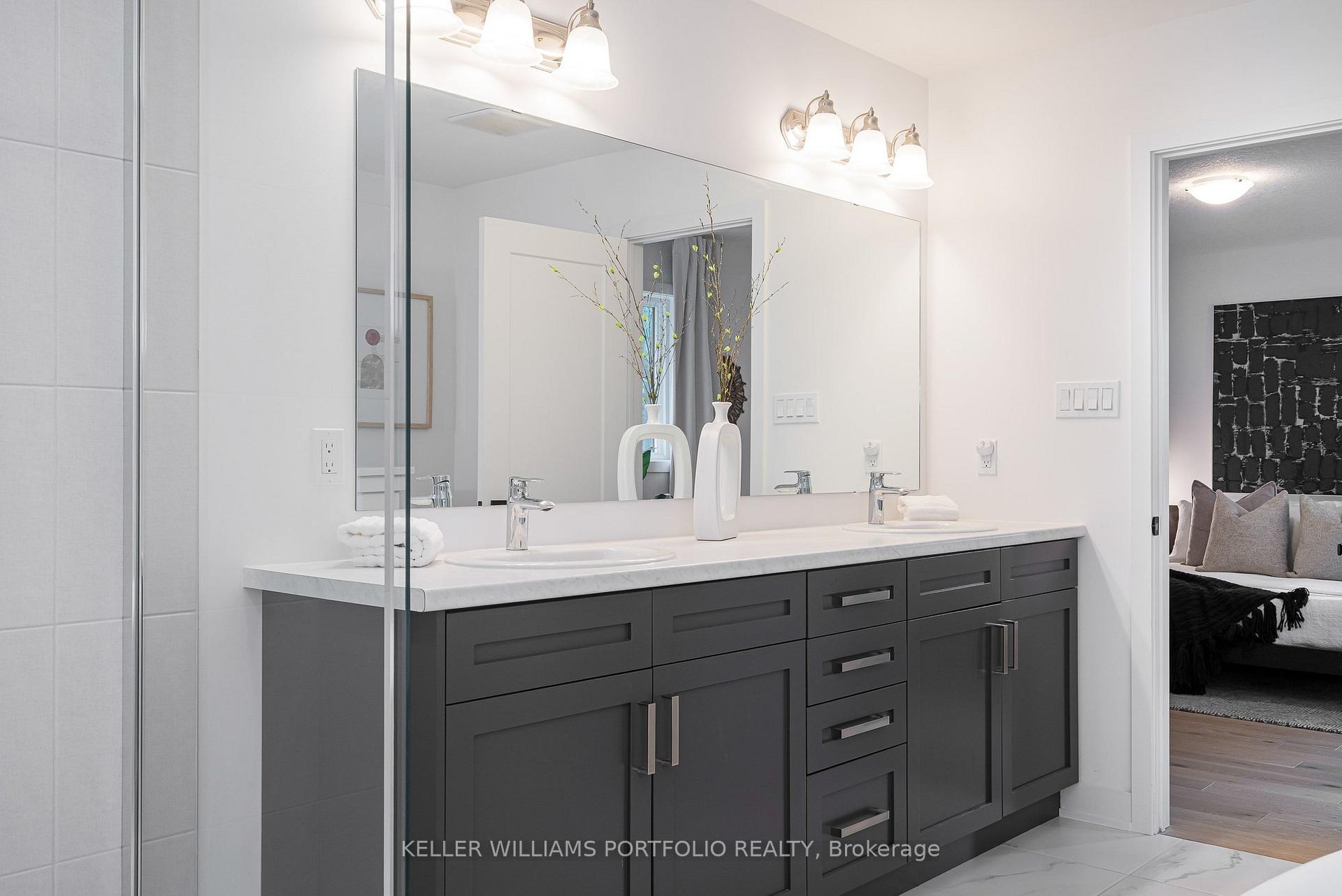 Photo 43 of 51 Maidens Crescent, Collingwood — HOMEH
