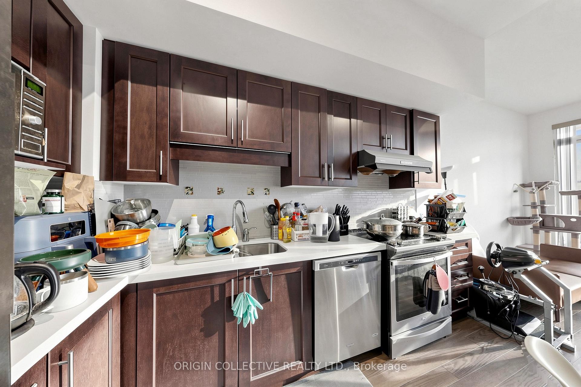 Photo 17 of Unit 901, 38 Cedarland Drive, Markham, Unionville — HOMEH