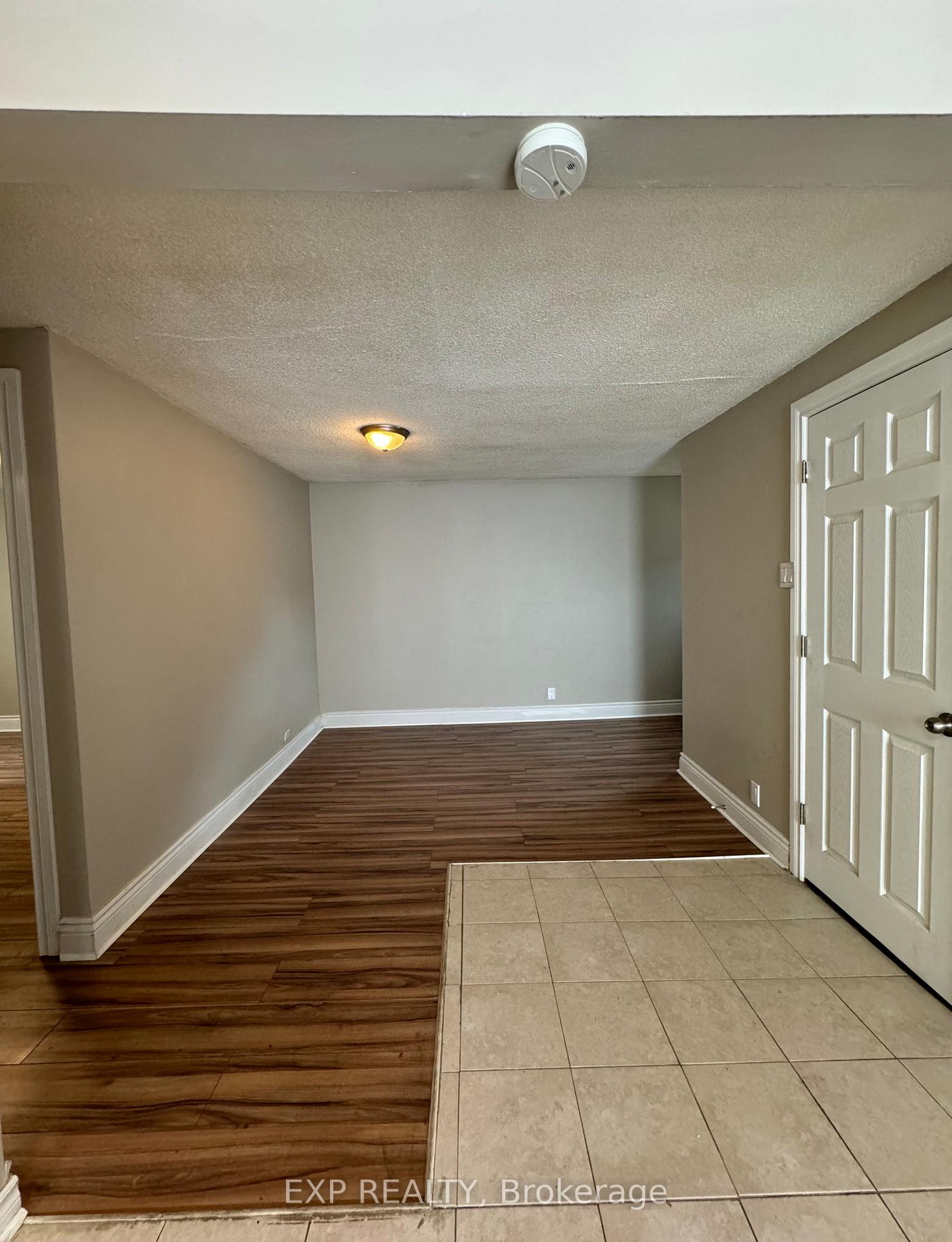 Photo 3 of Unit 3, 72 Barrette Street, Ottawa, Vanier — HOMEH