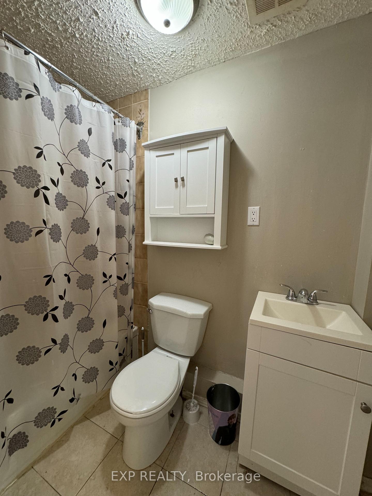 Photo 4 of Unit 3, 72 Barrette Street, Ottawa, Vanier — HOMEH