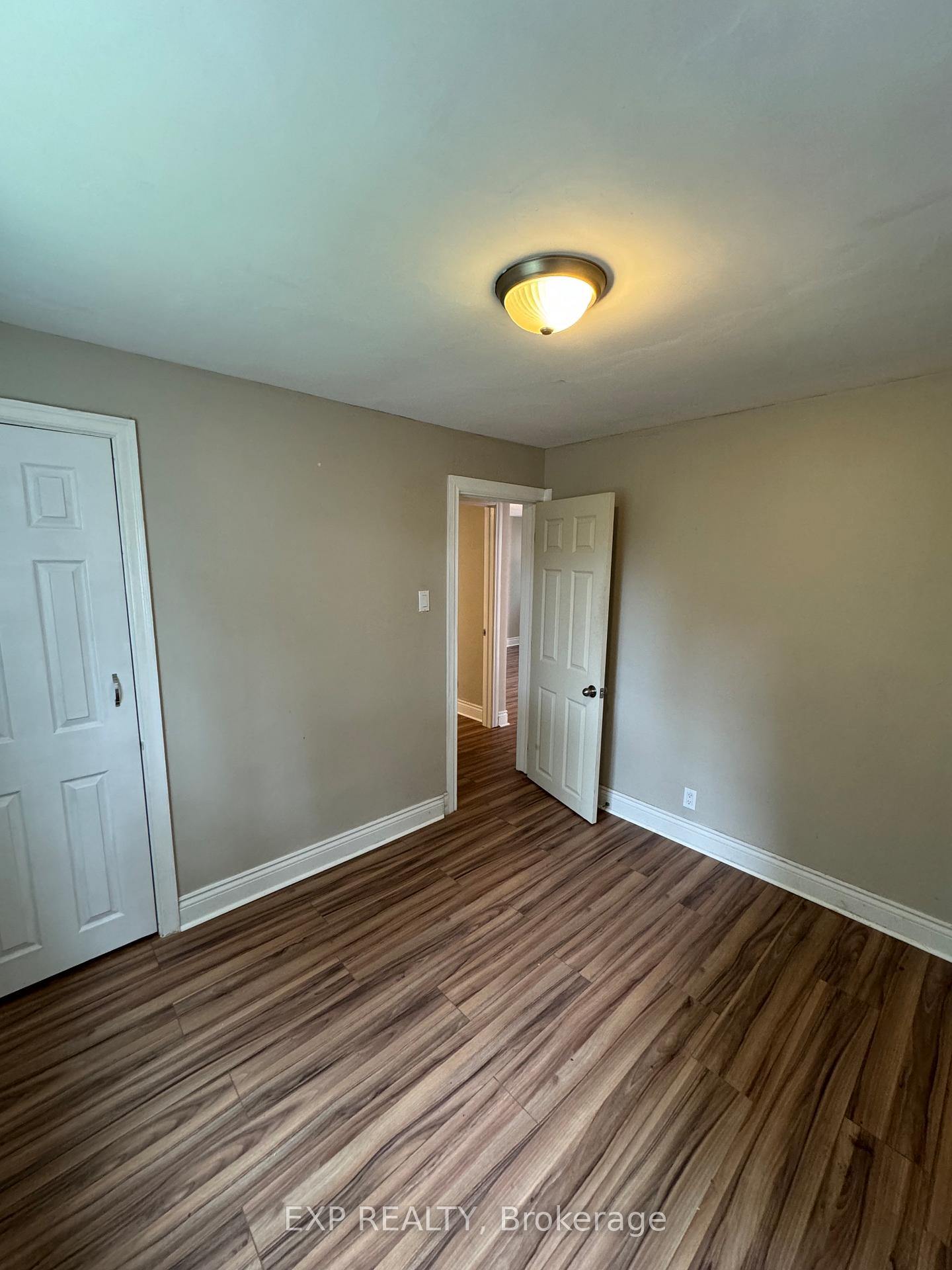 Photo 6 of Unit 3, 72 Barrette Street, Ottawa, Vanier — HOMEH
