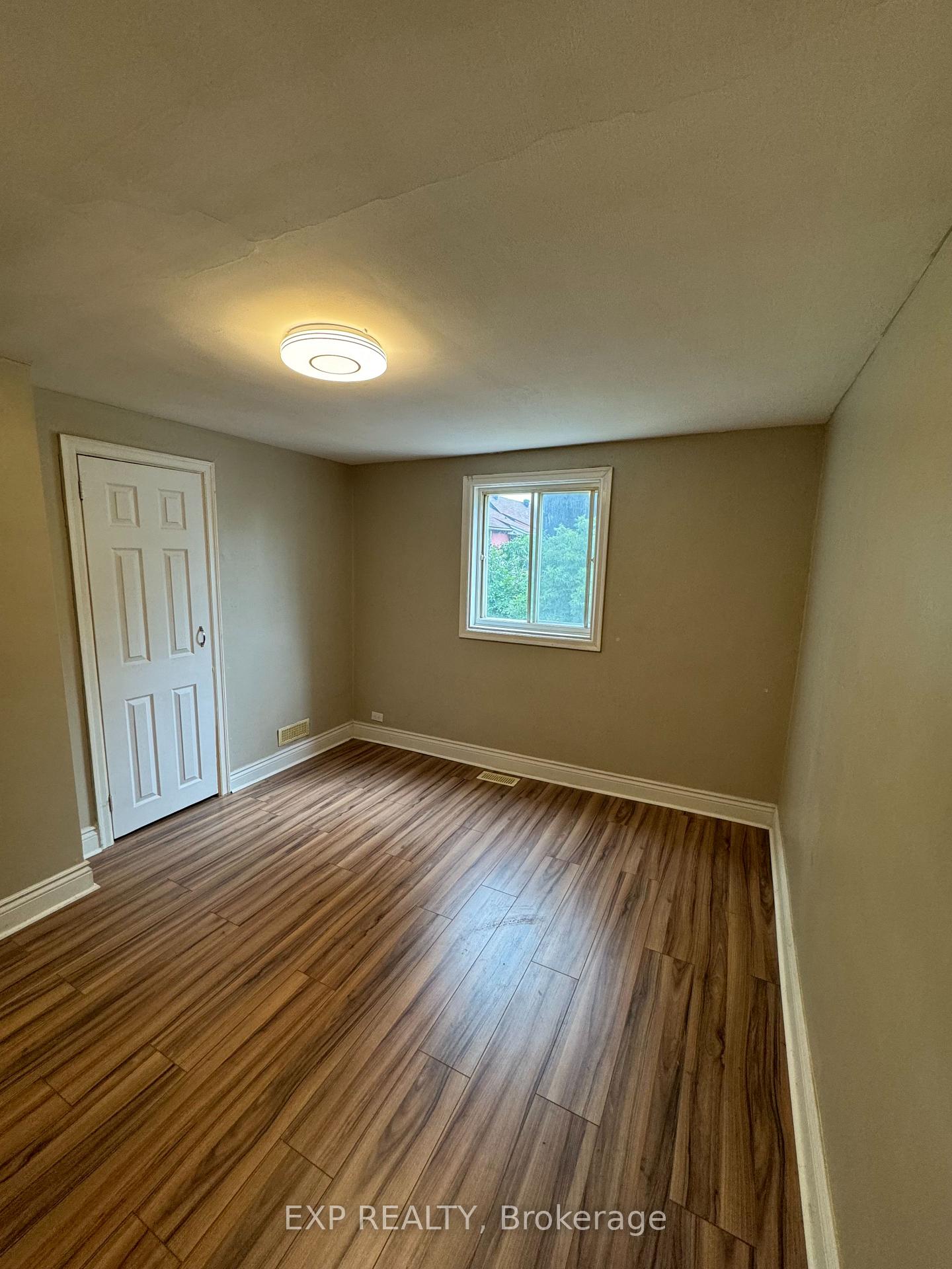 Photo 5 of Unit 3, 72 Barrette Street, Ottawa, Vanier — HOMEH