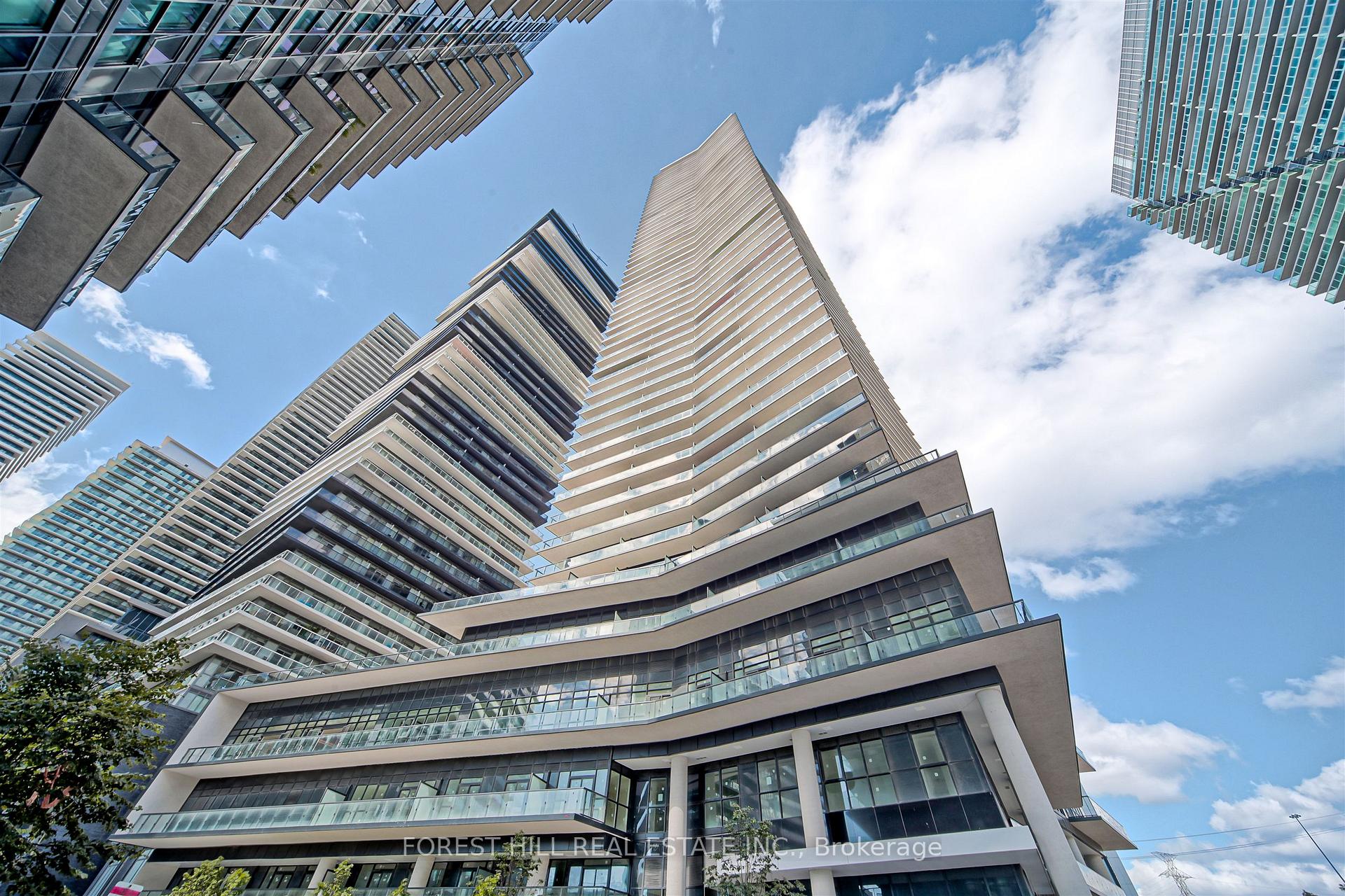 Photo 3 of Unit 2009, 38 Annie Craig Drive, Etobicoke, Mimico — HOMEH