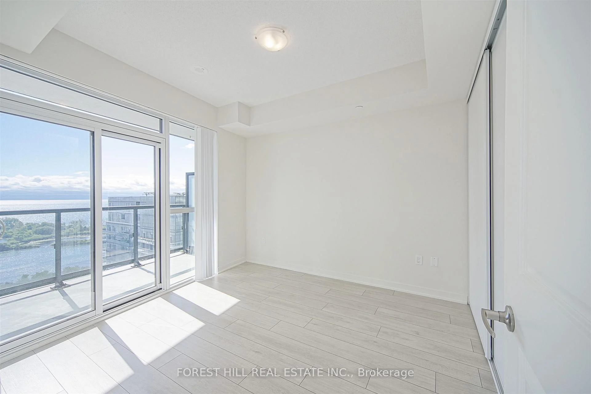 Photo 35 of Unit 2009, 38 Annie Craig Drive, Etobicoke, Mimico — HOMEH